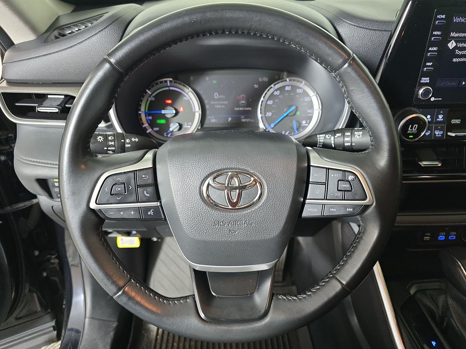 2022 Toyota Highlander Hybrid XLE FWD