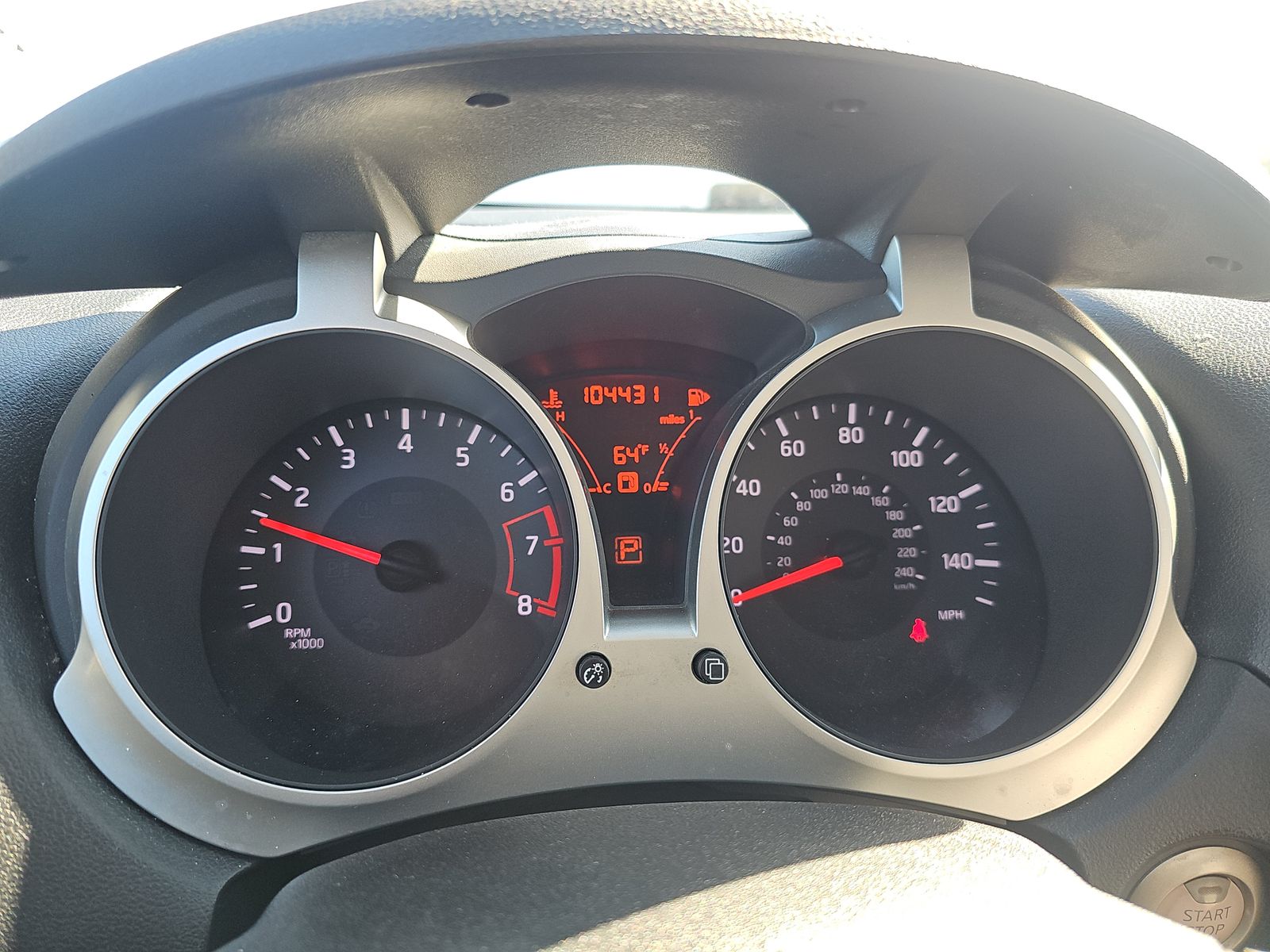 2014 Nissan JUKE SV FWD
