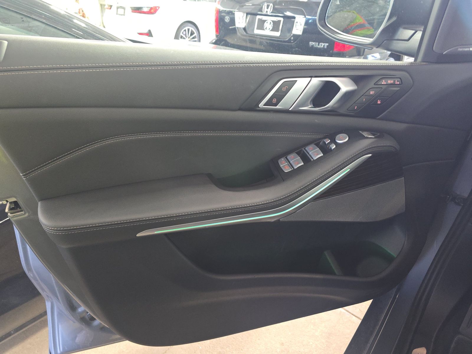 2025 BMW X7 xDrive40i AWD