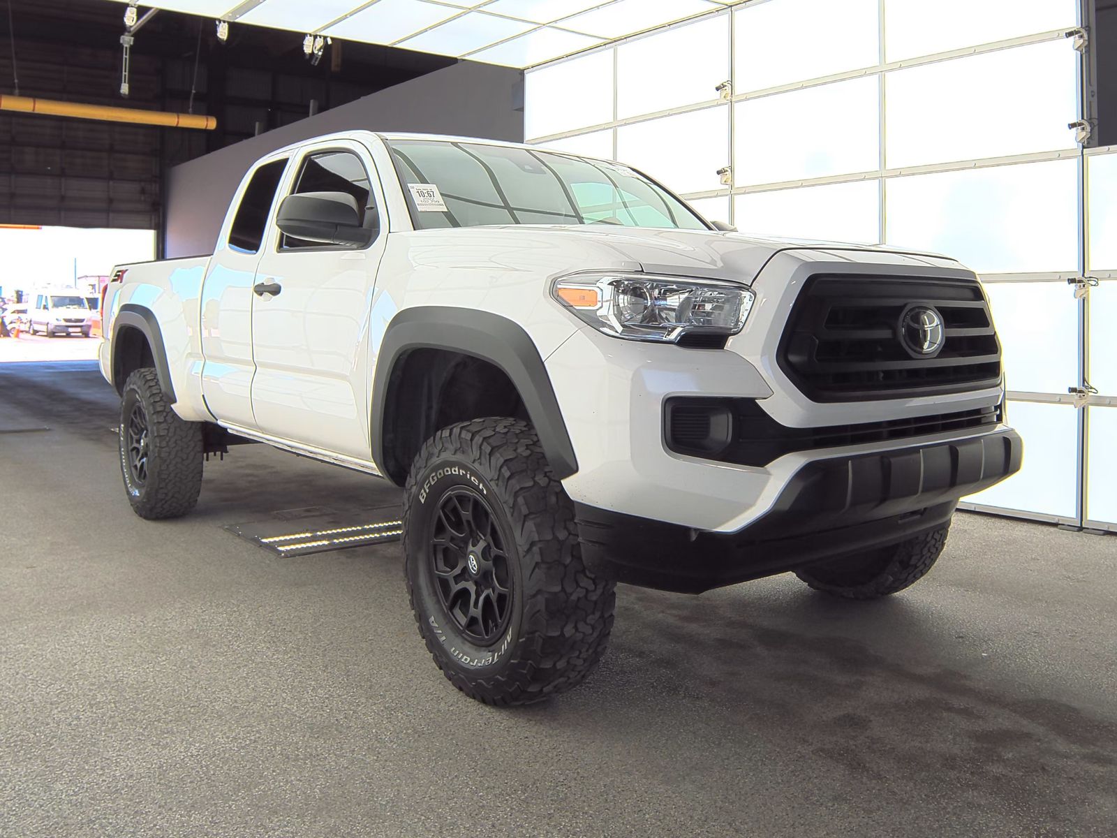 2022 Toyota Tacoma SR RWD