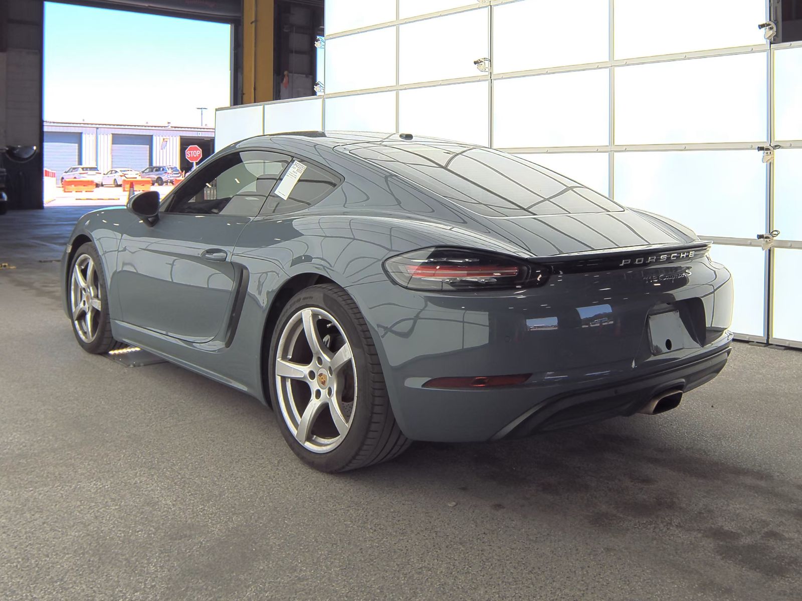 2017 Porsche 718 Cayman Base RWD
