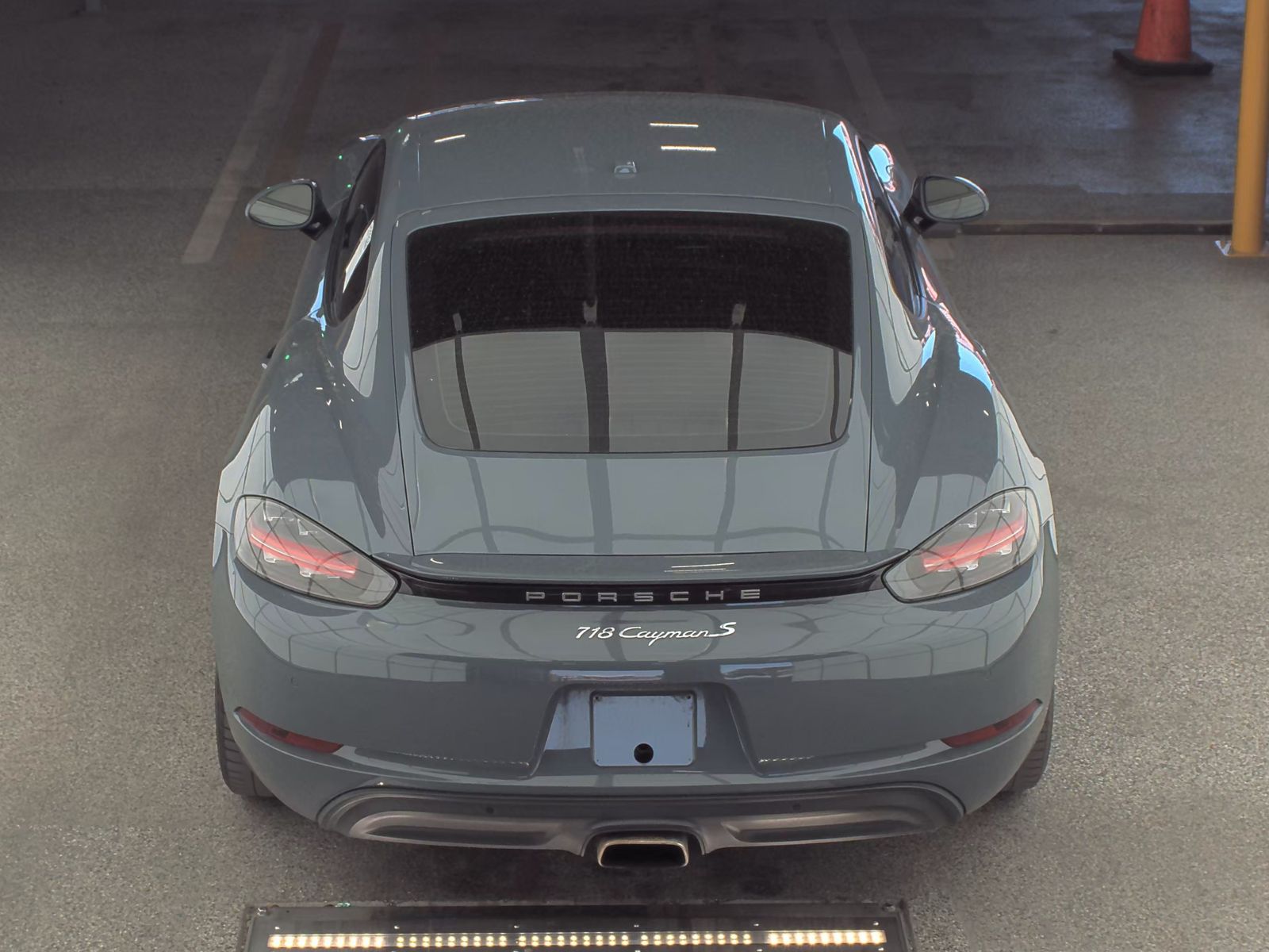 2017 Porsche 718 Cayman Base RWD