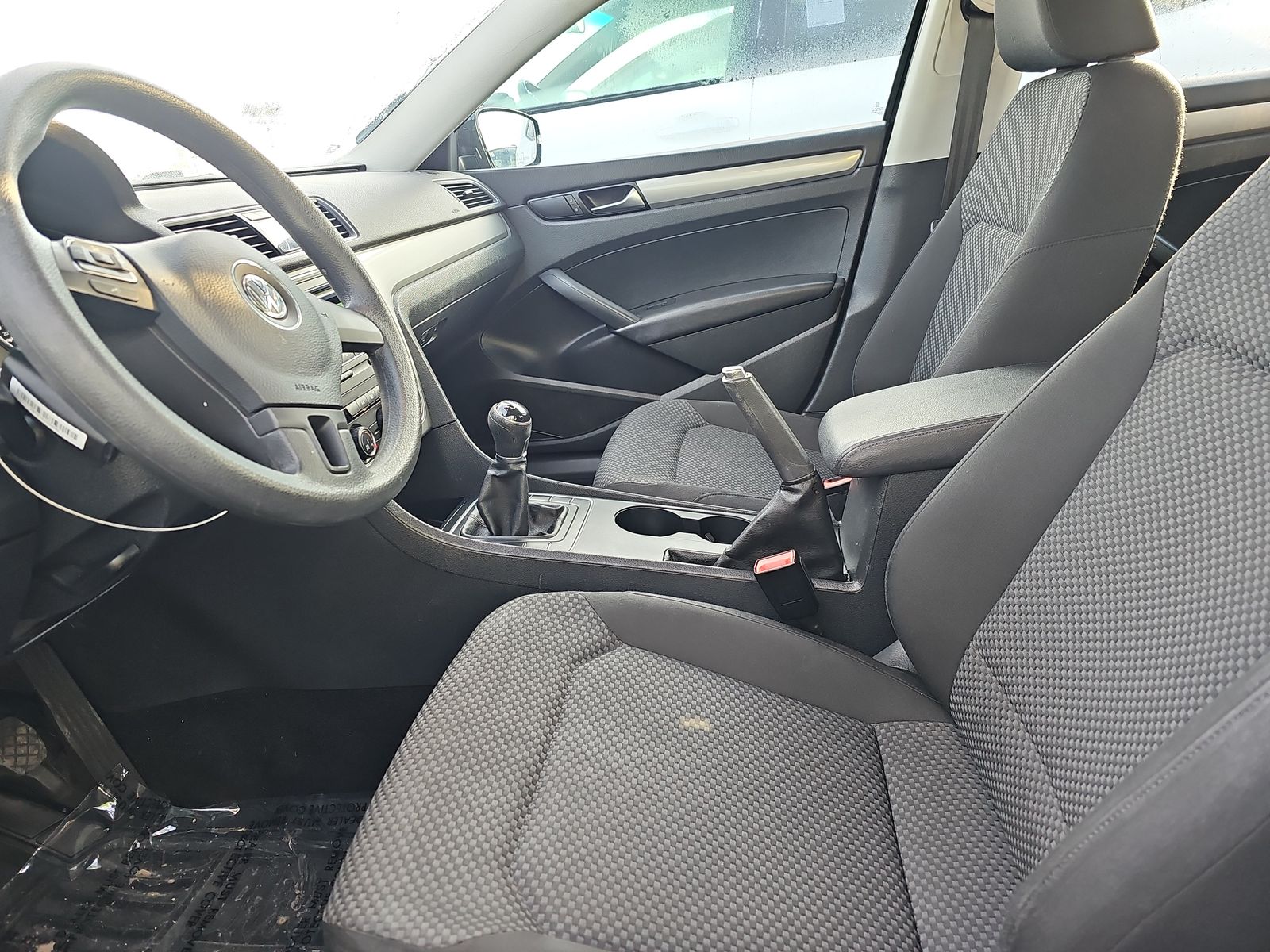 2015 Volkswagen Passat 1.8T S FWD