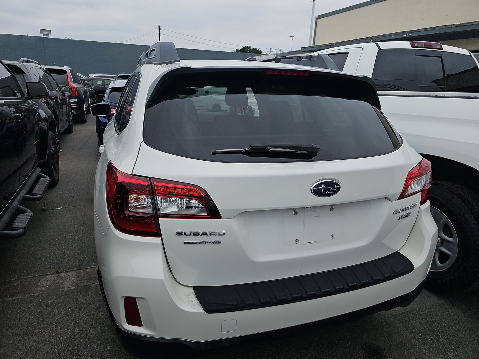 2015 Subaru Outback 3.6R Limited AWD