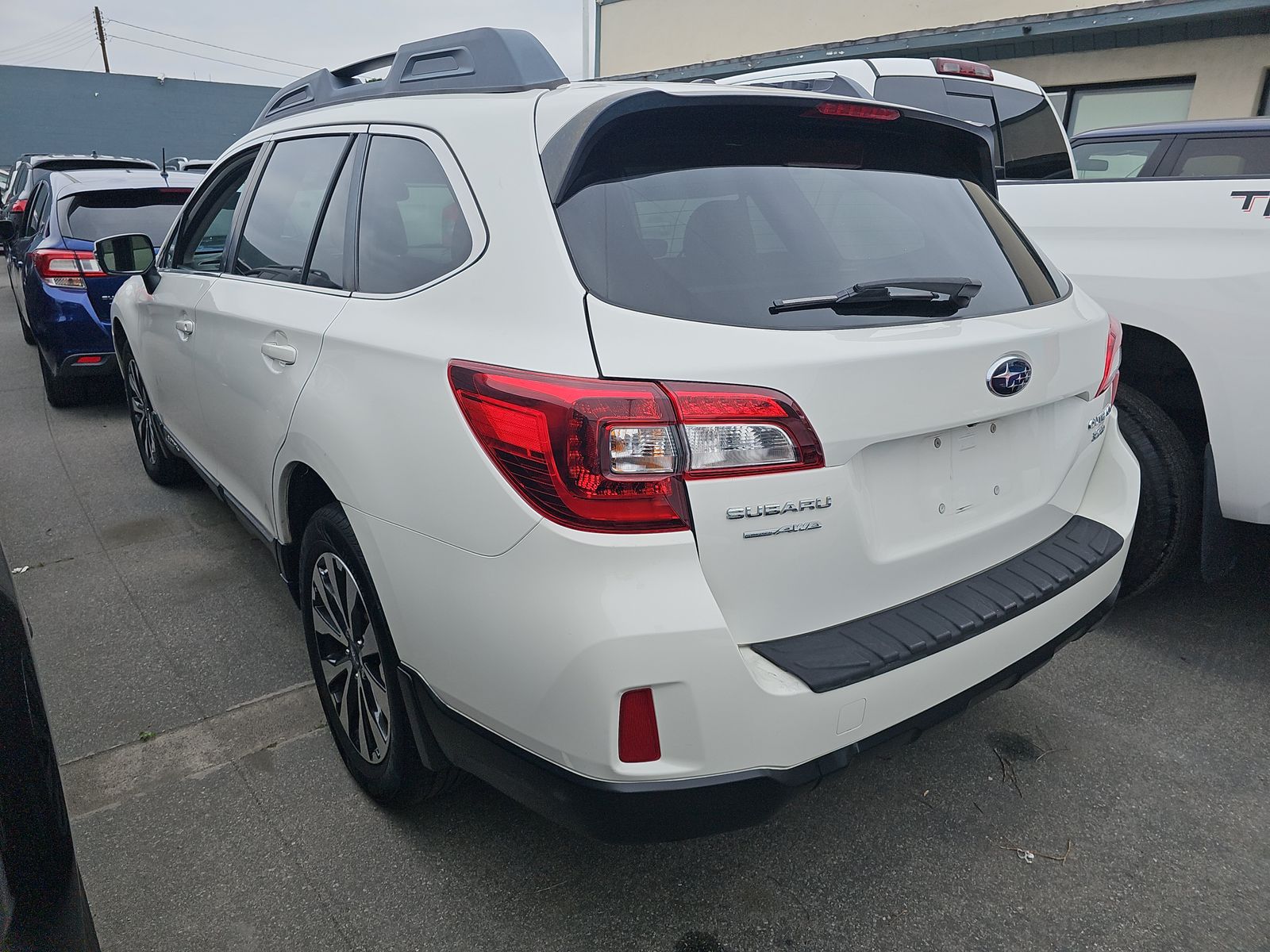 2015 Subaru Outback 3.6R Limited AWD