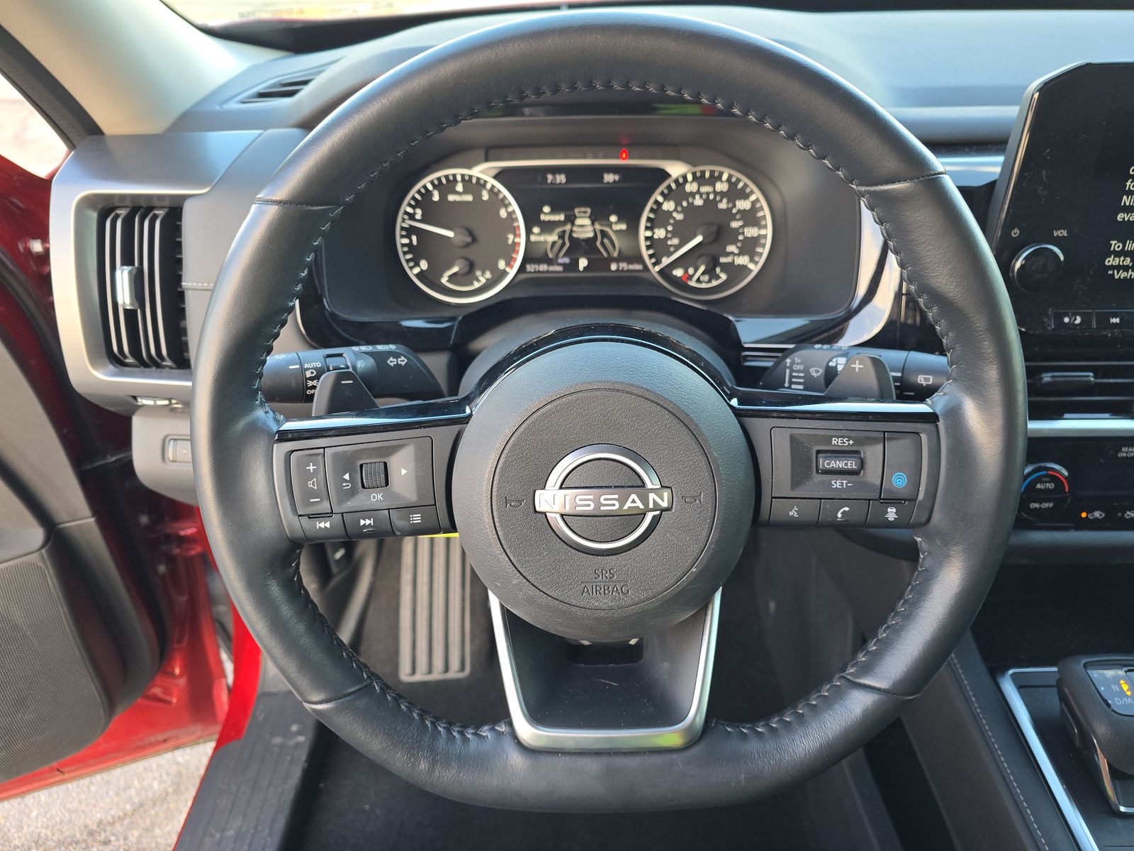 2022 Nissan Pathfinder SL AWD