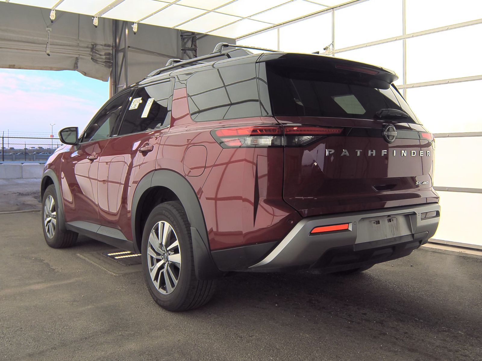 2022 Nissan Pathfinder SL AWD