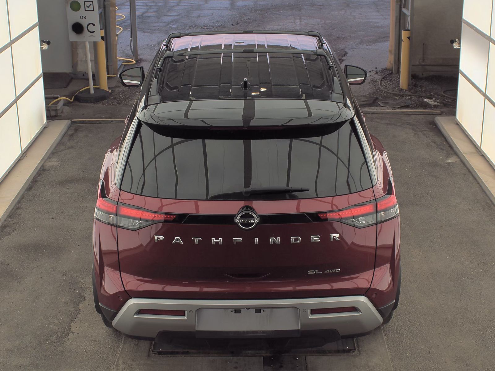 2022 Nissan Pathfinder SL AWD