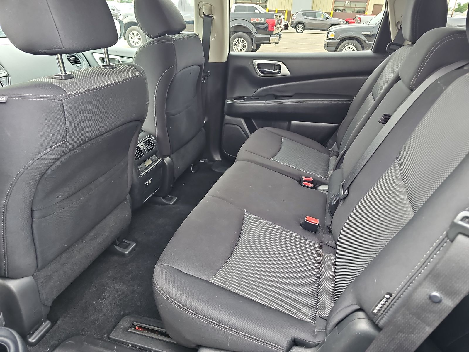 2020 Nissan Pathfinder S AWD
