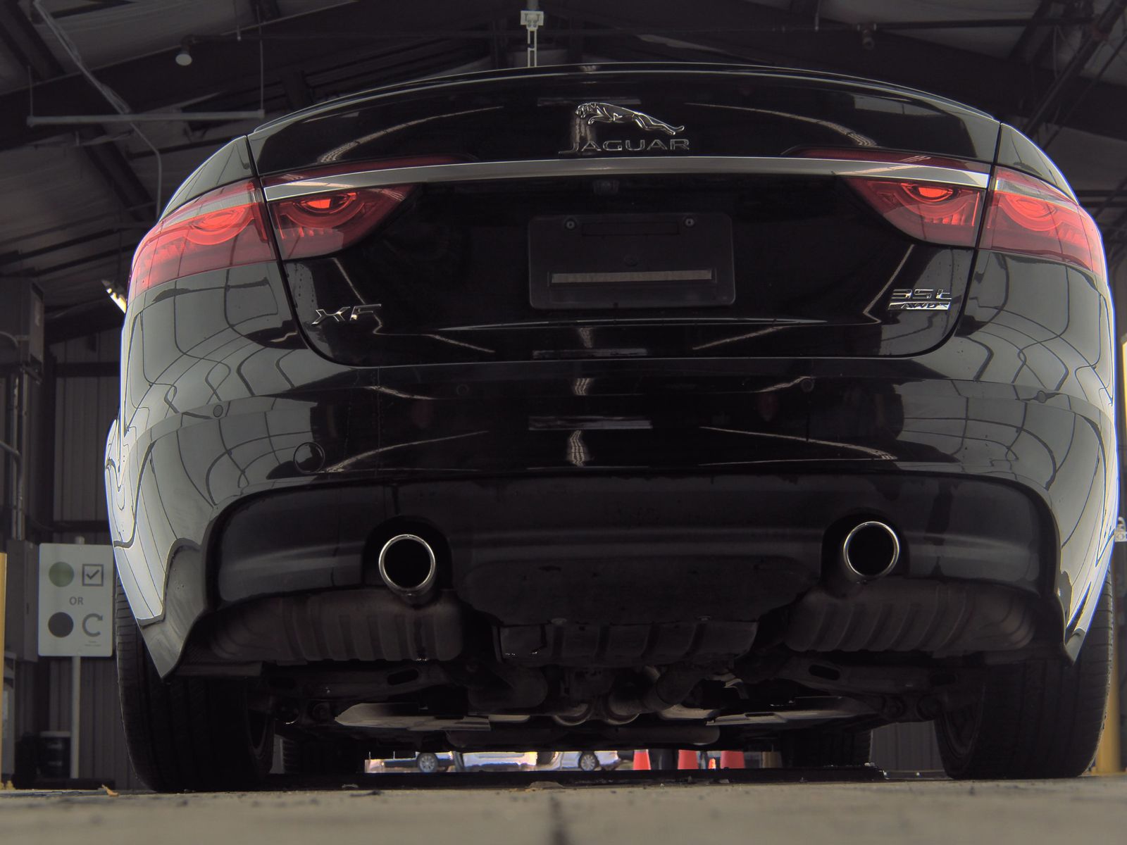 2017 Jaguar XF 35t R-Sport AWD