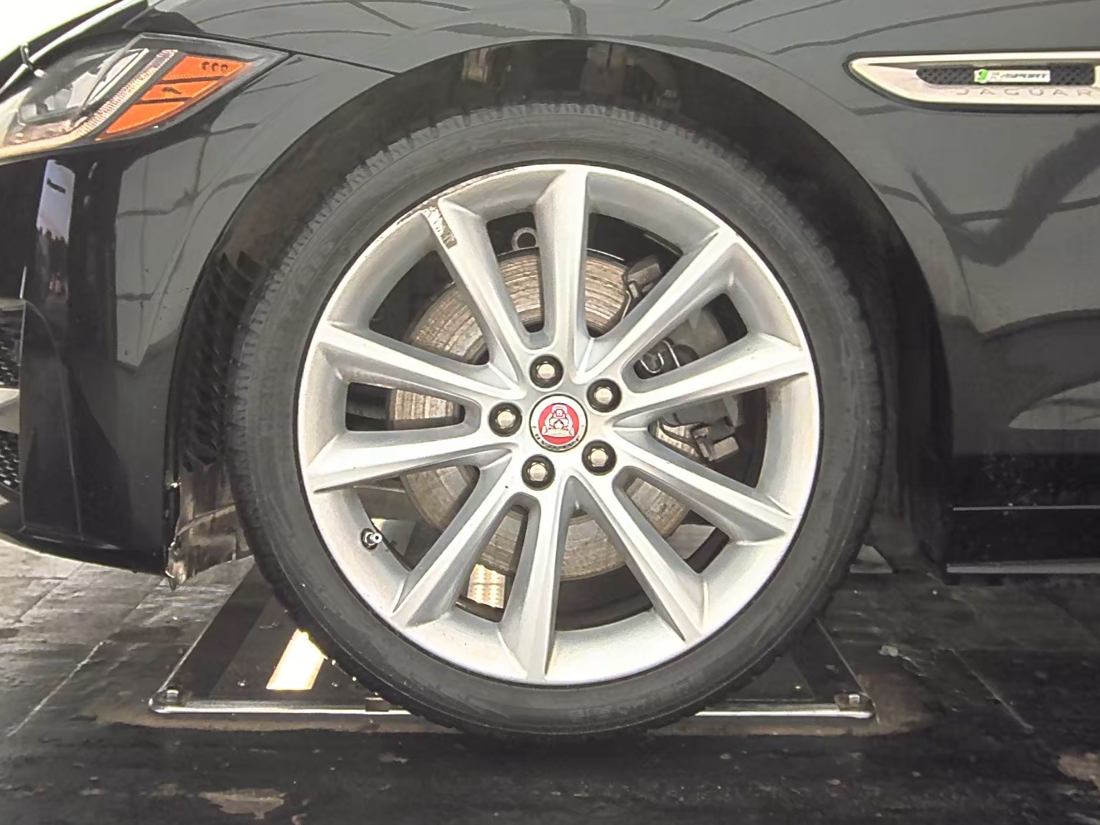 2017 Jaguar XF 35t R-Sport AWD