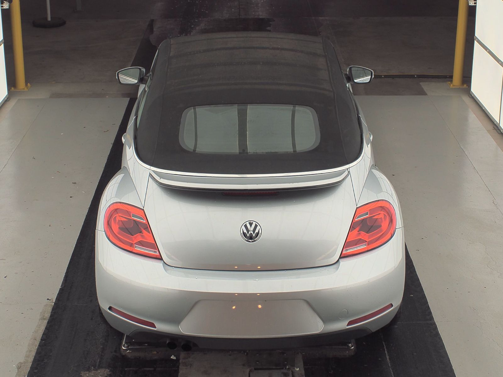 2015 Volkswagen Beetle 1.8T FWD