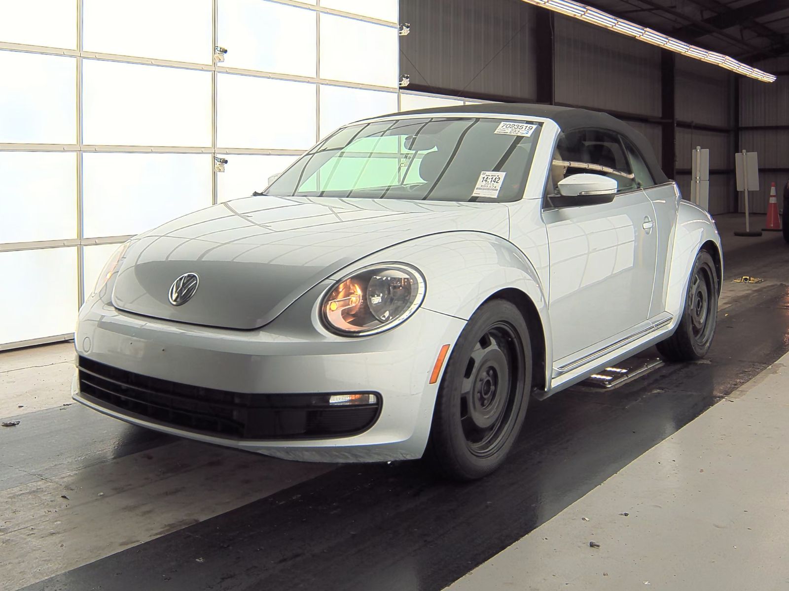 2015 Volkswagen Beetle 1.8T FWD