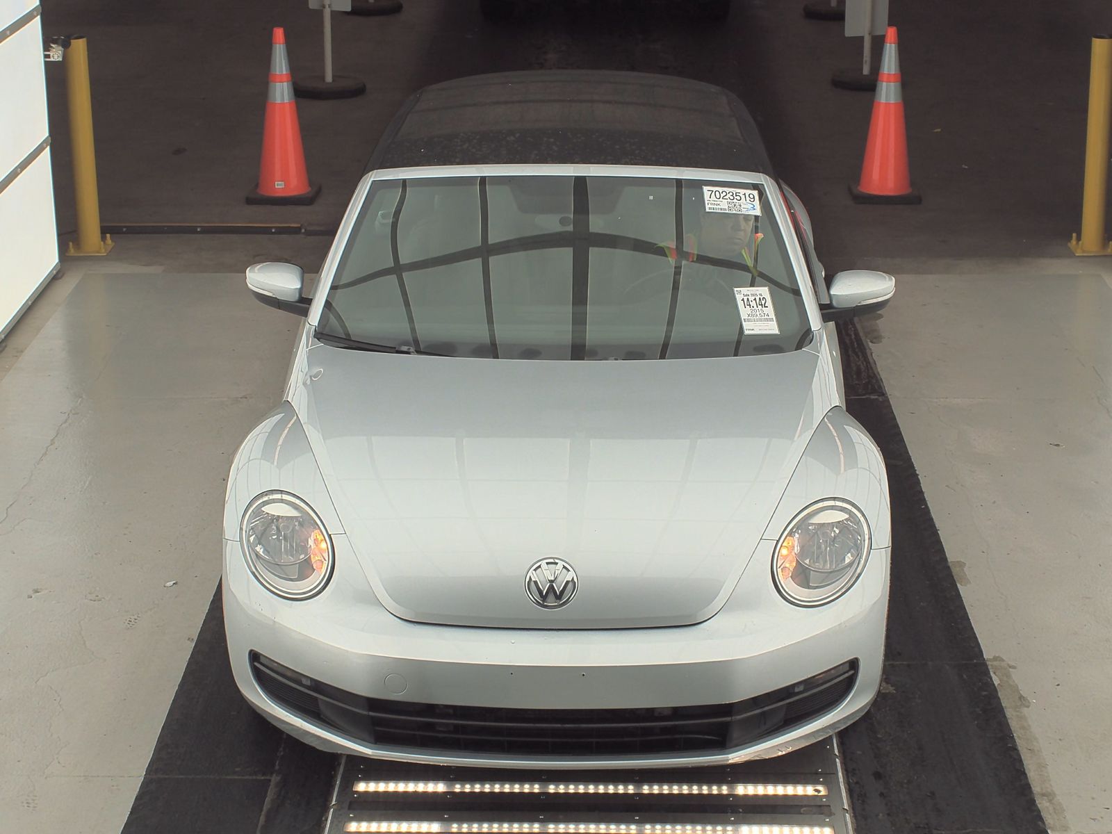 2015 Volkswagen Beetle 1.8T FWD