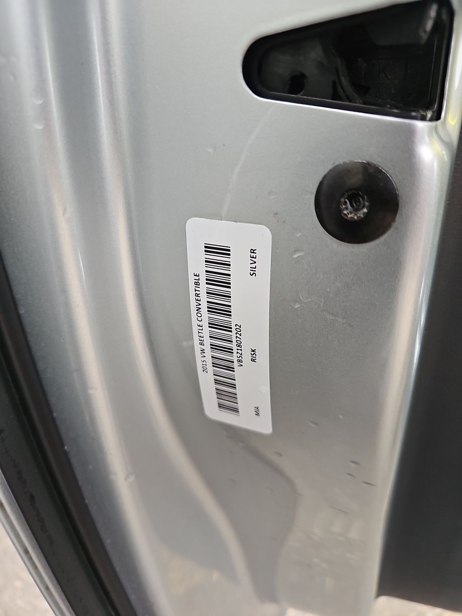 2015 Volkswagen Beetle 1.8T FWD