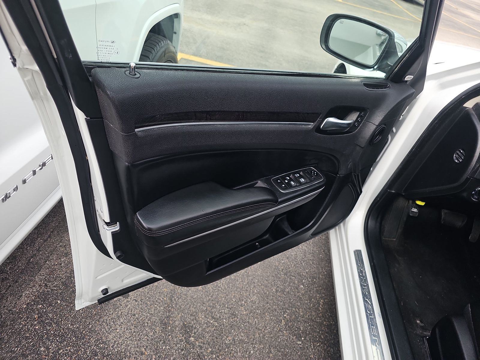 2020 Chrysler 300 Limited RWD