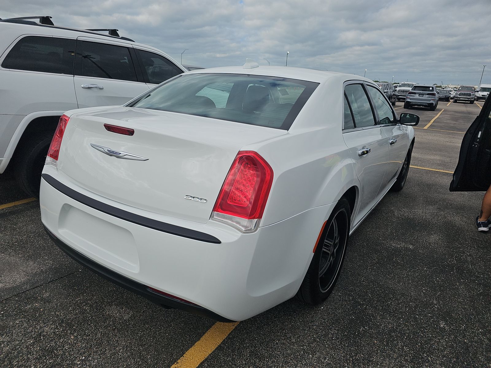 2020 Chrysler 300 Limited RWD