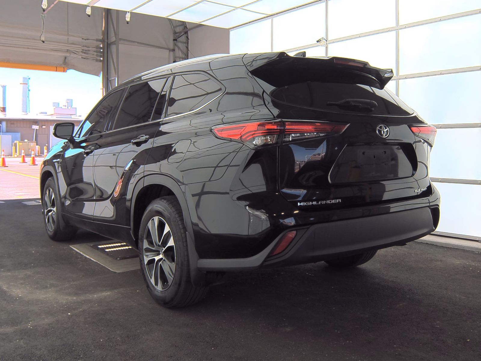 2021 Toyota Highlander XLE AWD