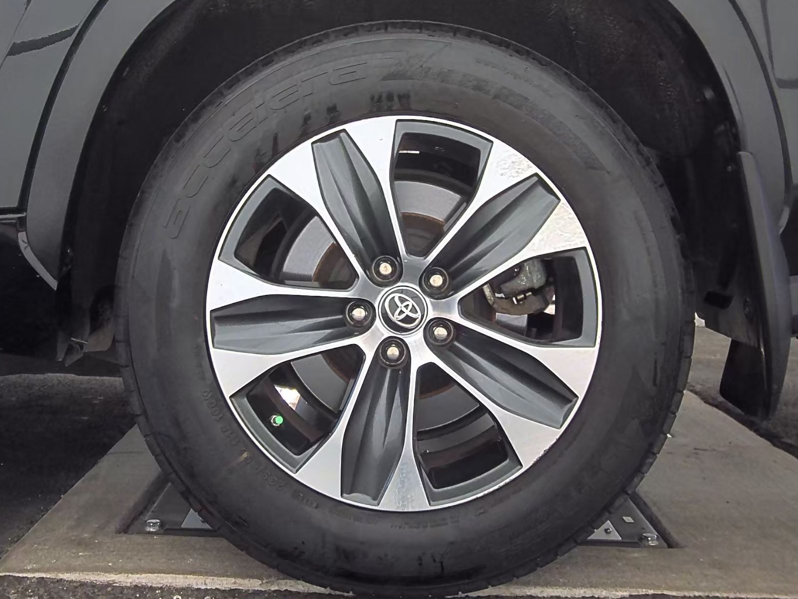 2021 Toyota Highlander XLE AWD