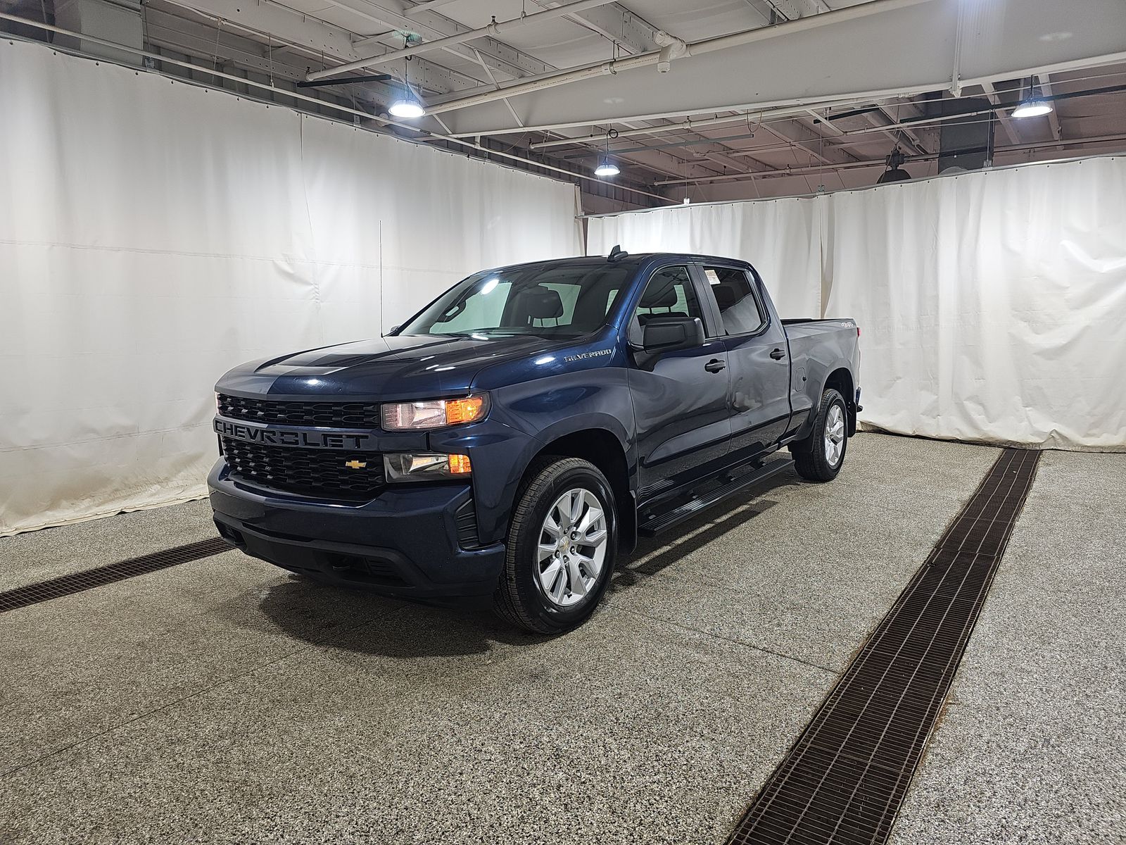 2022 Chevrolet Silverado 1500 LTD Custom AWD