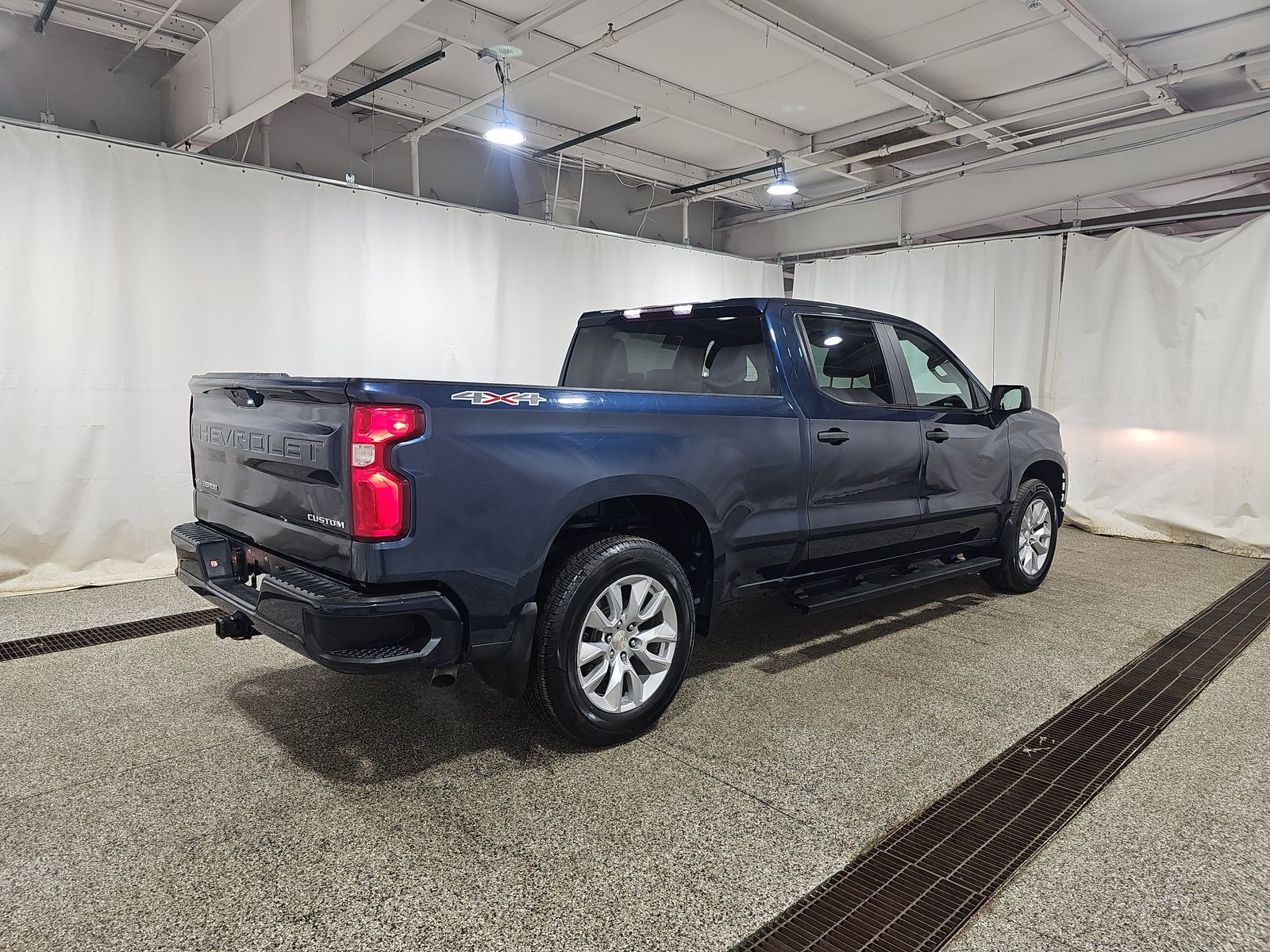 2022 Chevrolet Silverado 1500 LTD Custom AWD