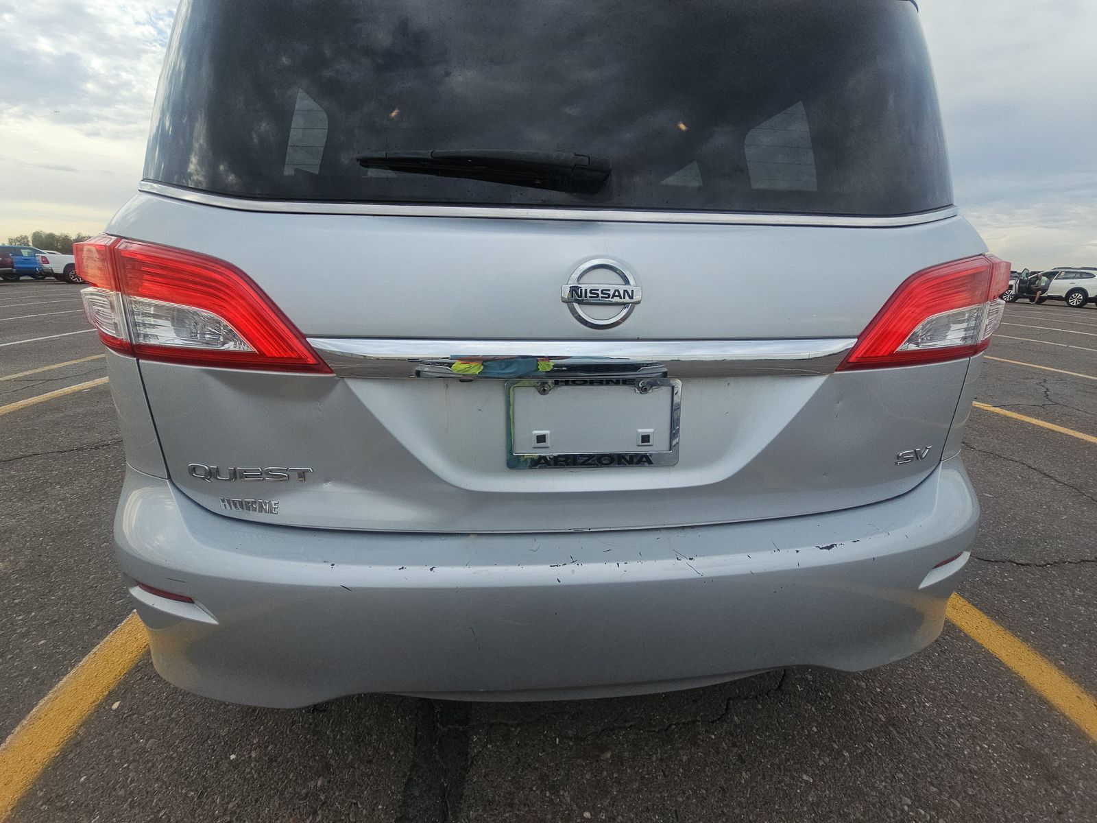 2014 Nissan Quest SV FWD