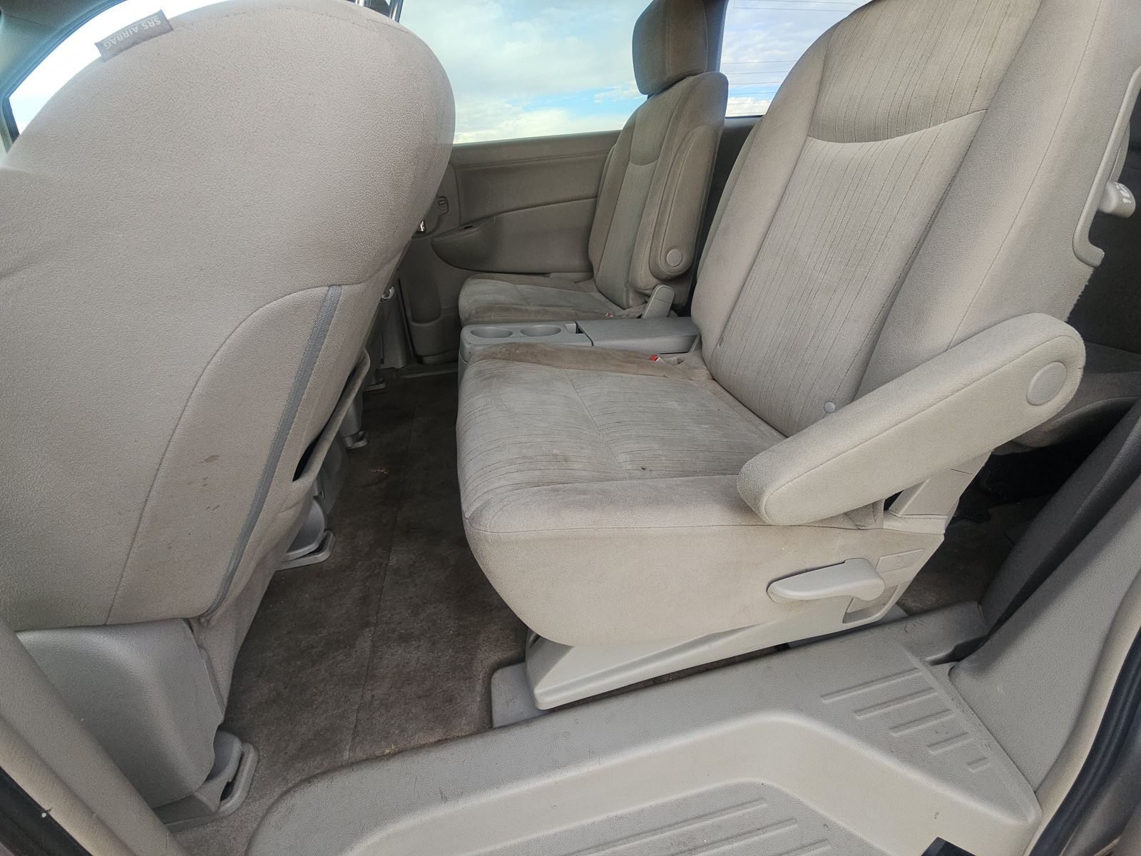 2014 Nissan Quest SV FWD