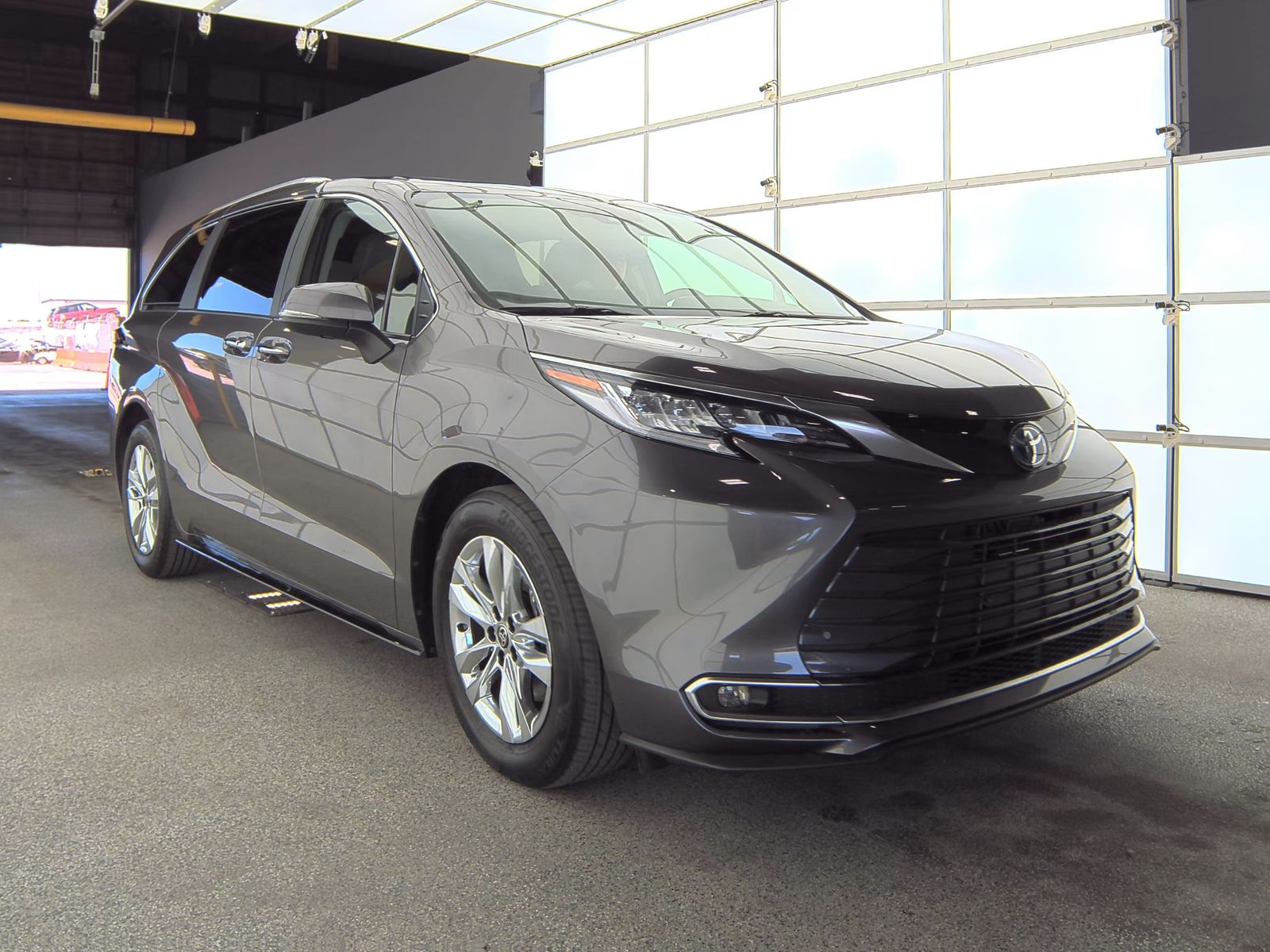 2024 Toyota Sienna Limited AWD