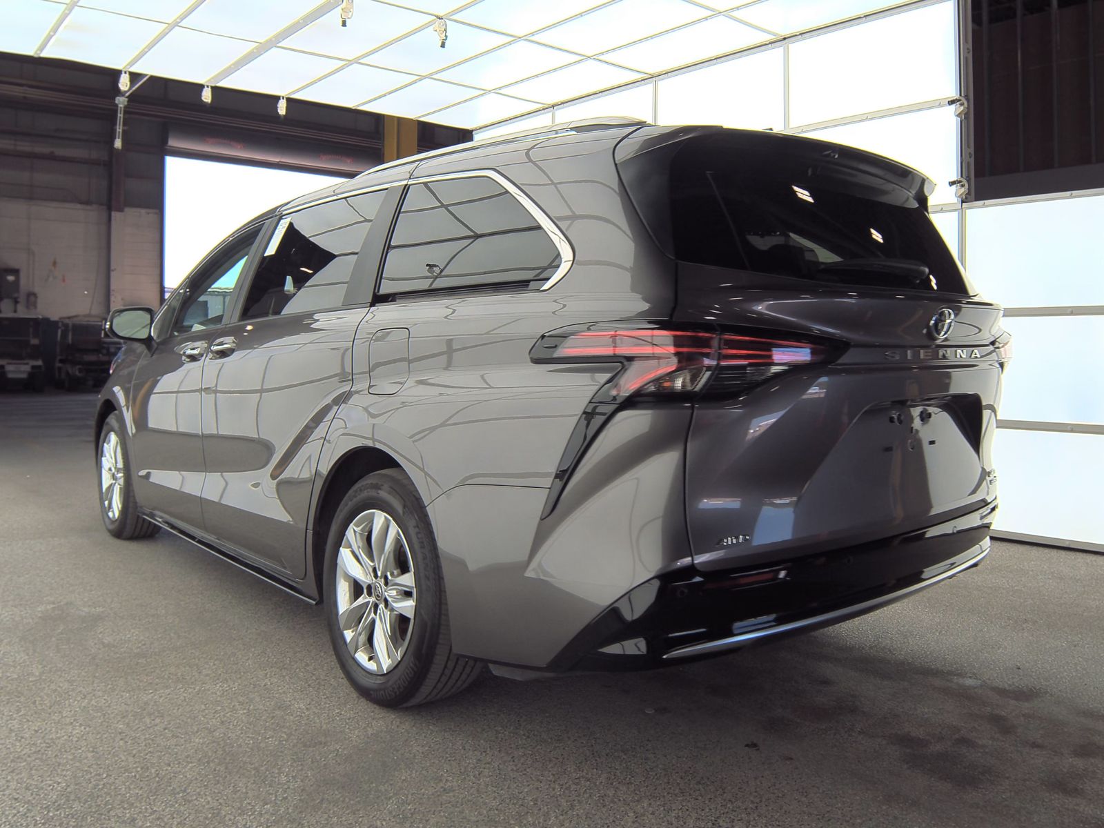 2024 Toyota Sienna Limited AWD