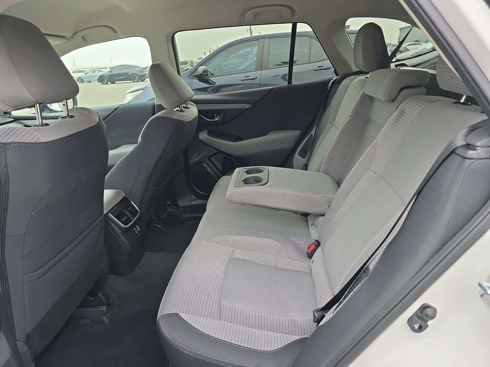 2023 Subaru Outback Premium AWD