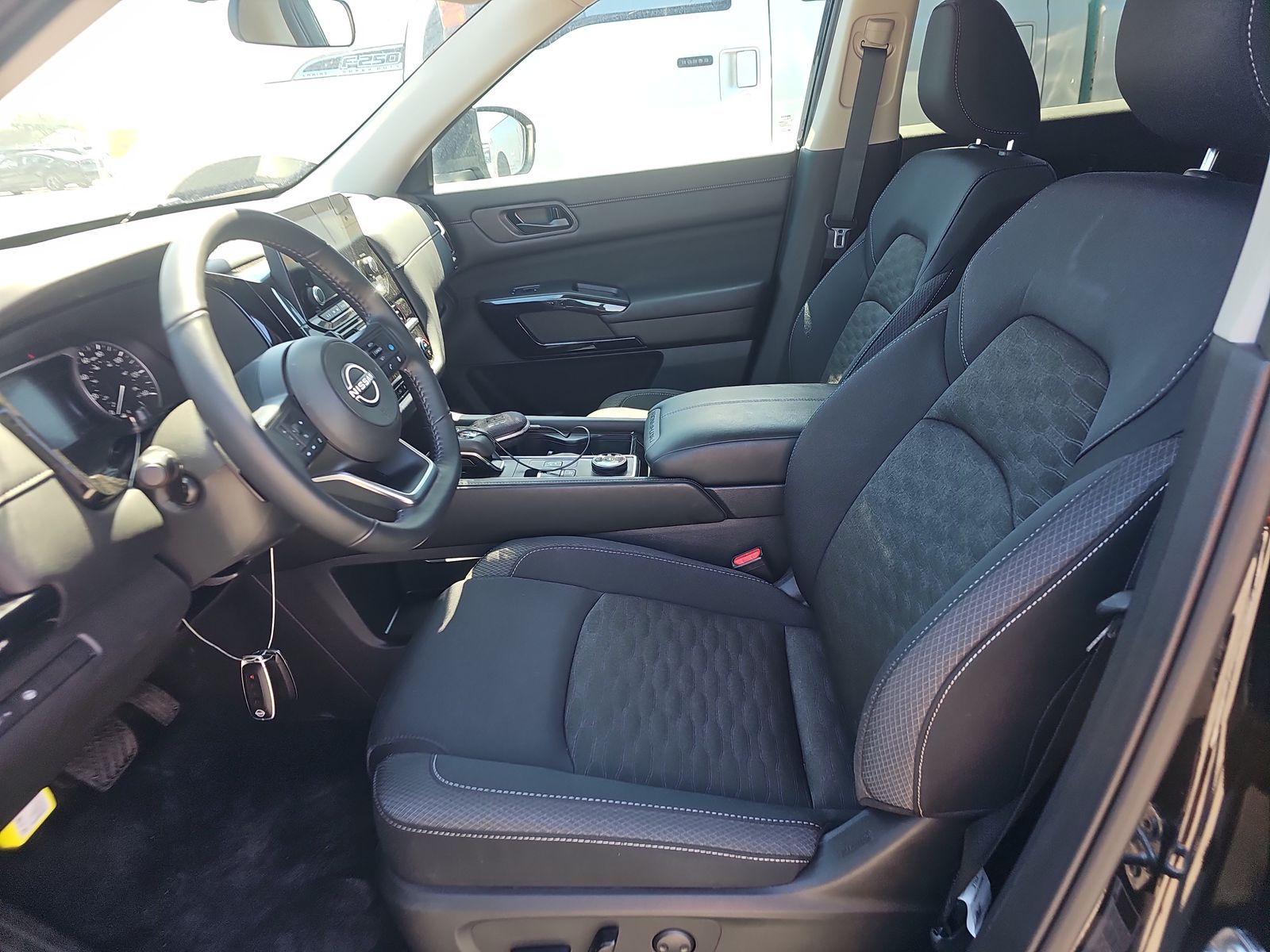 2024 Nissan Pathfinder SV AWD