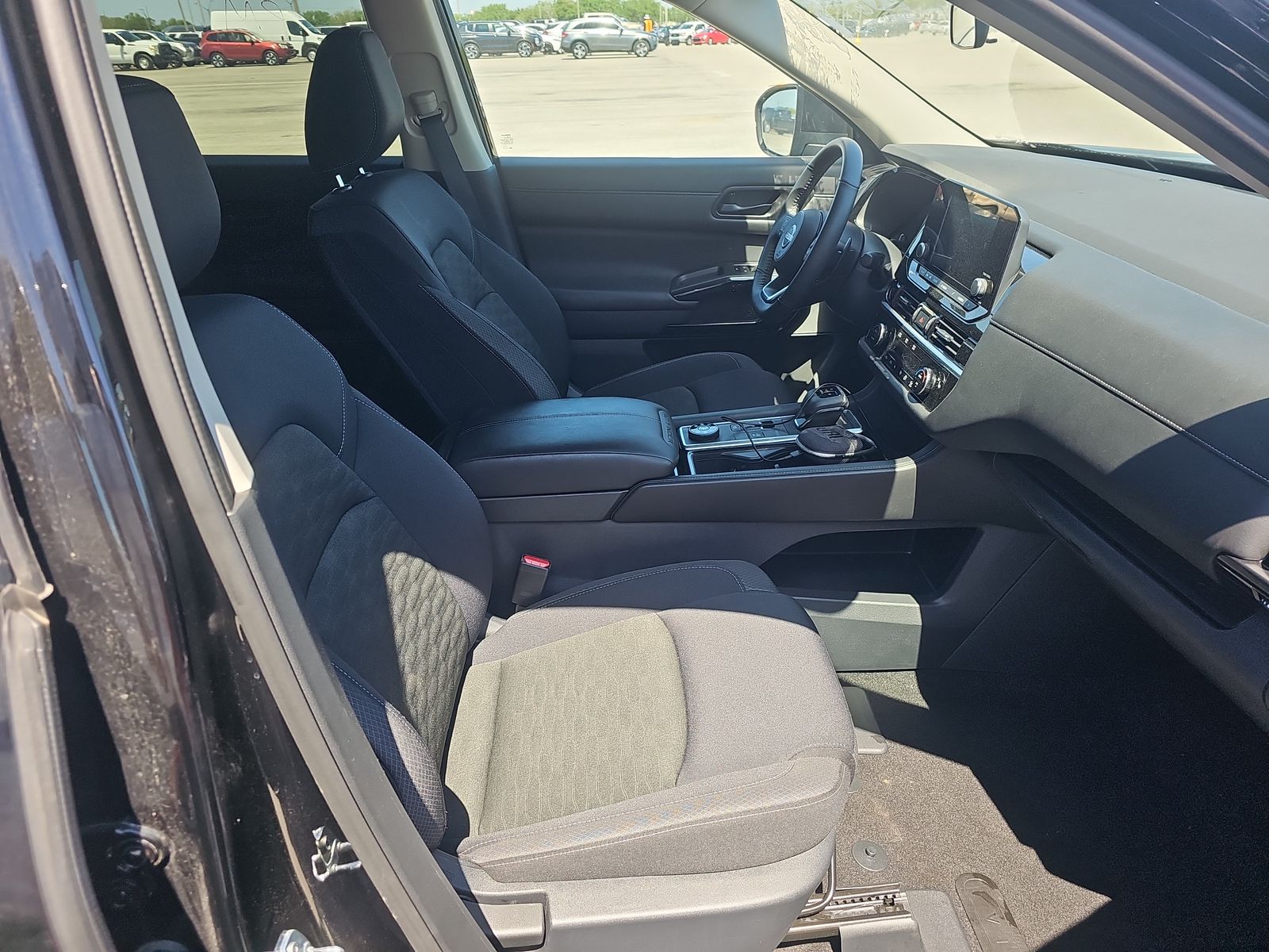 2024 Nissan Pathfinder SV AWD