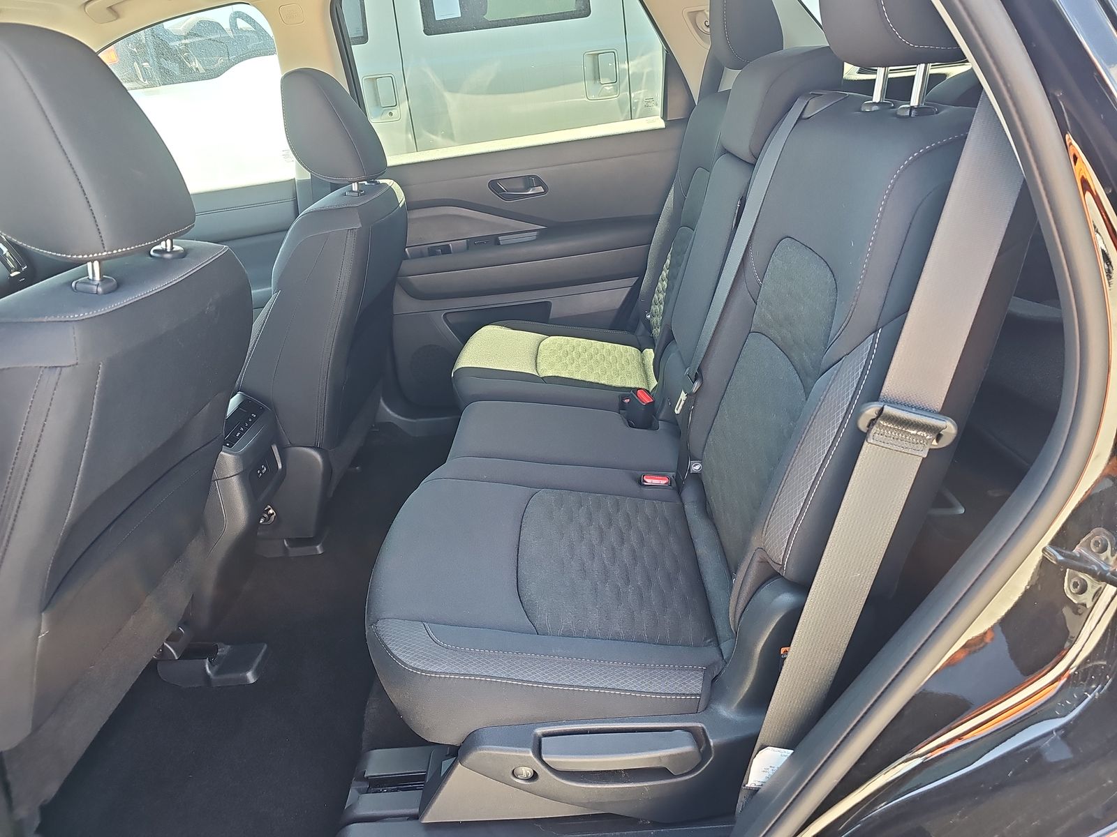 2024 Nissan Pathfinder SV AWD