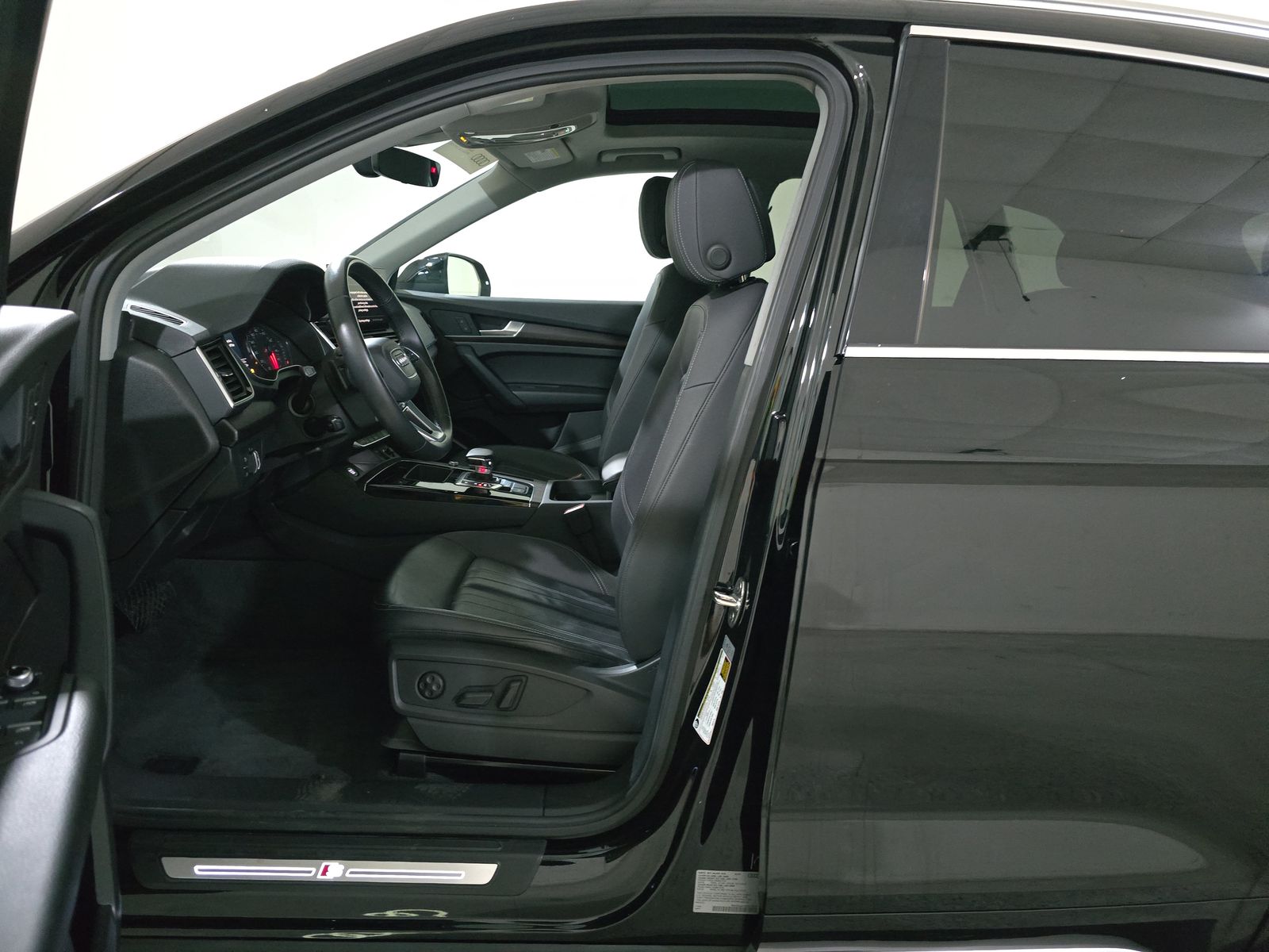 2023 Audi Q5 S line Premium AWD