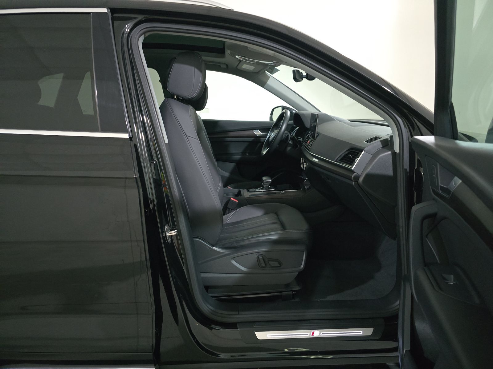 2023 Audi Q5 S line Premium AWD