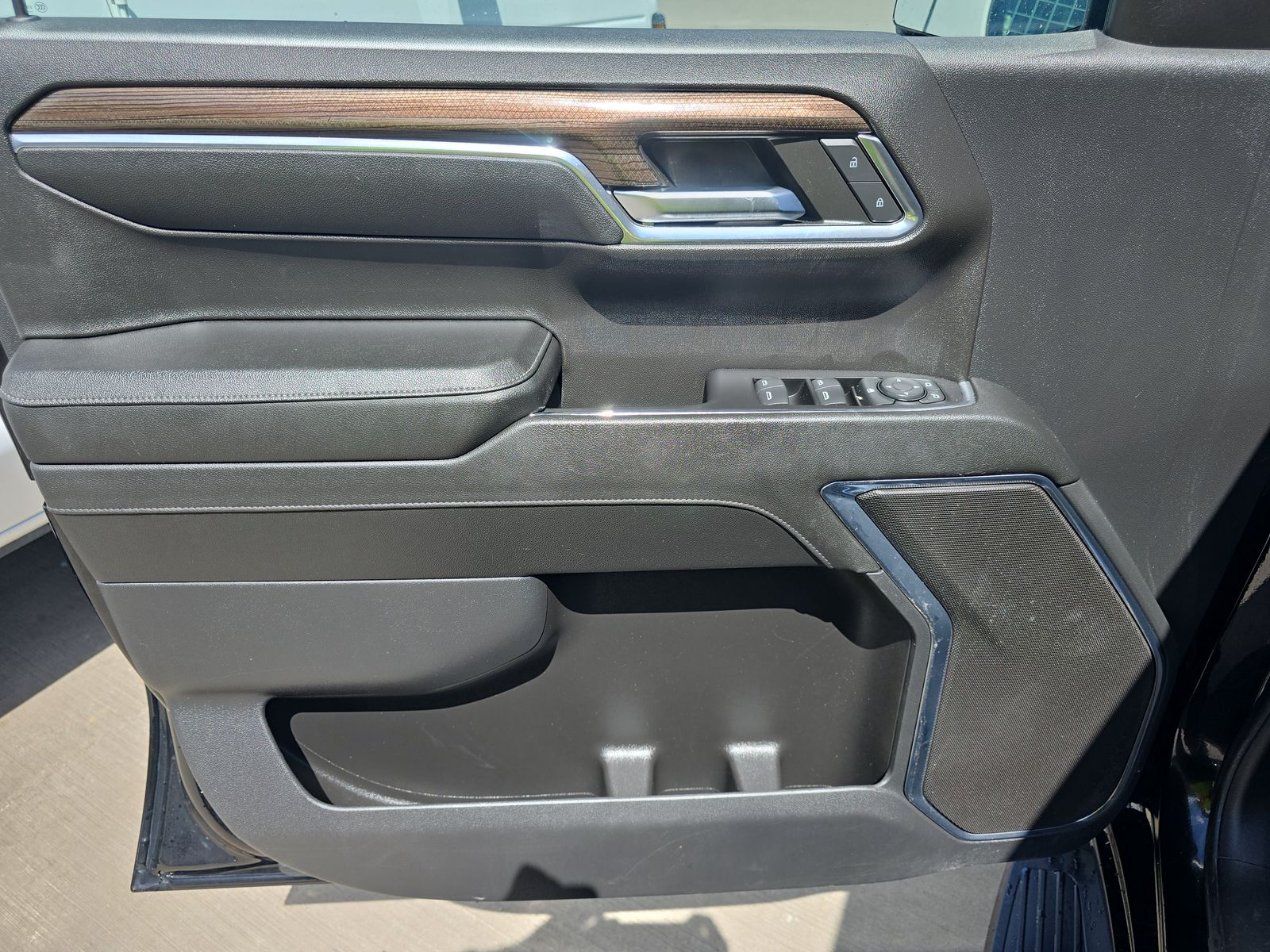 2024 Chevrolet Silverado 1500 LT RWD