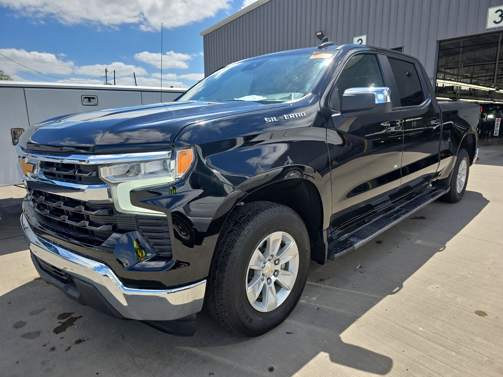 2024 Chevrolet Silverado 1500 LT RWD