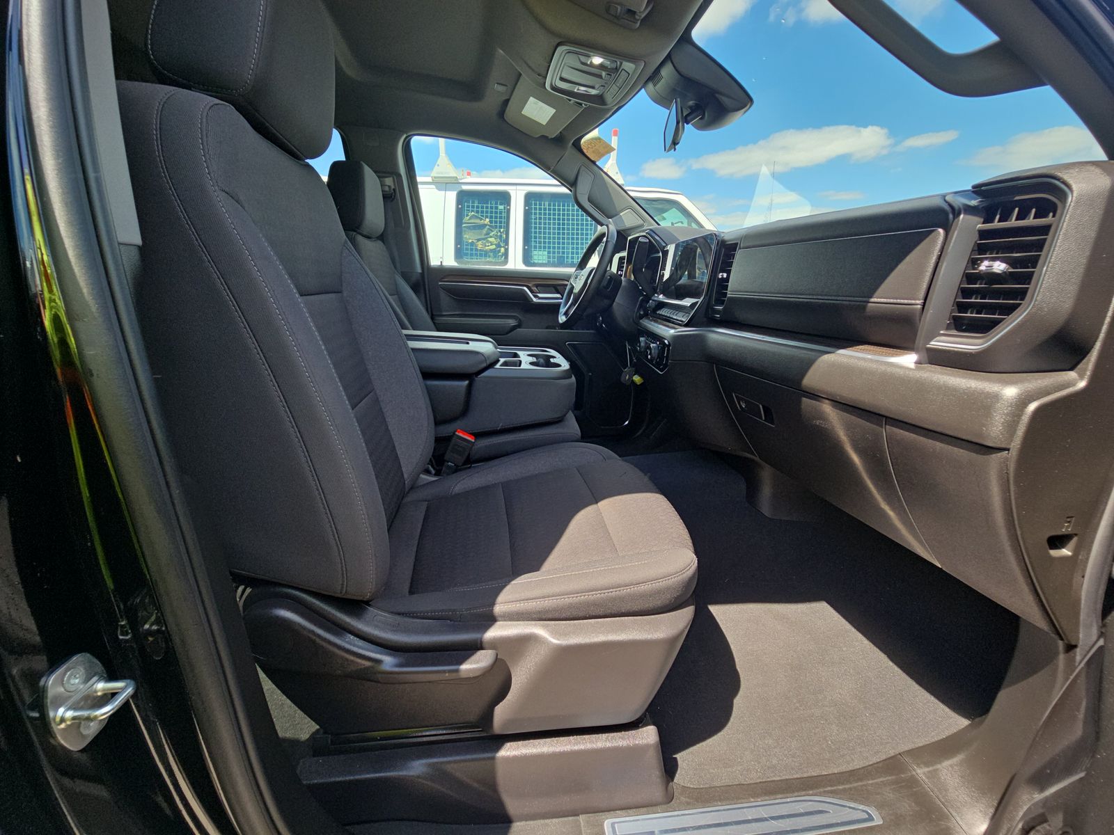 2024 Chevrolet Silverado 1500 LT RWD