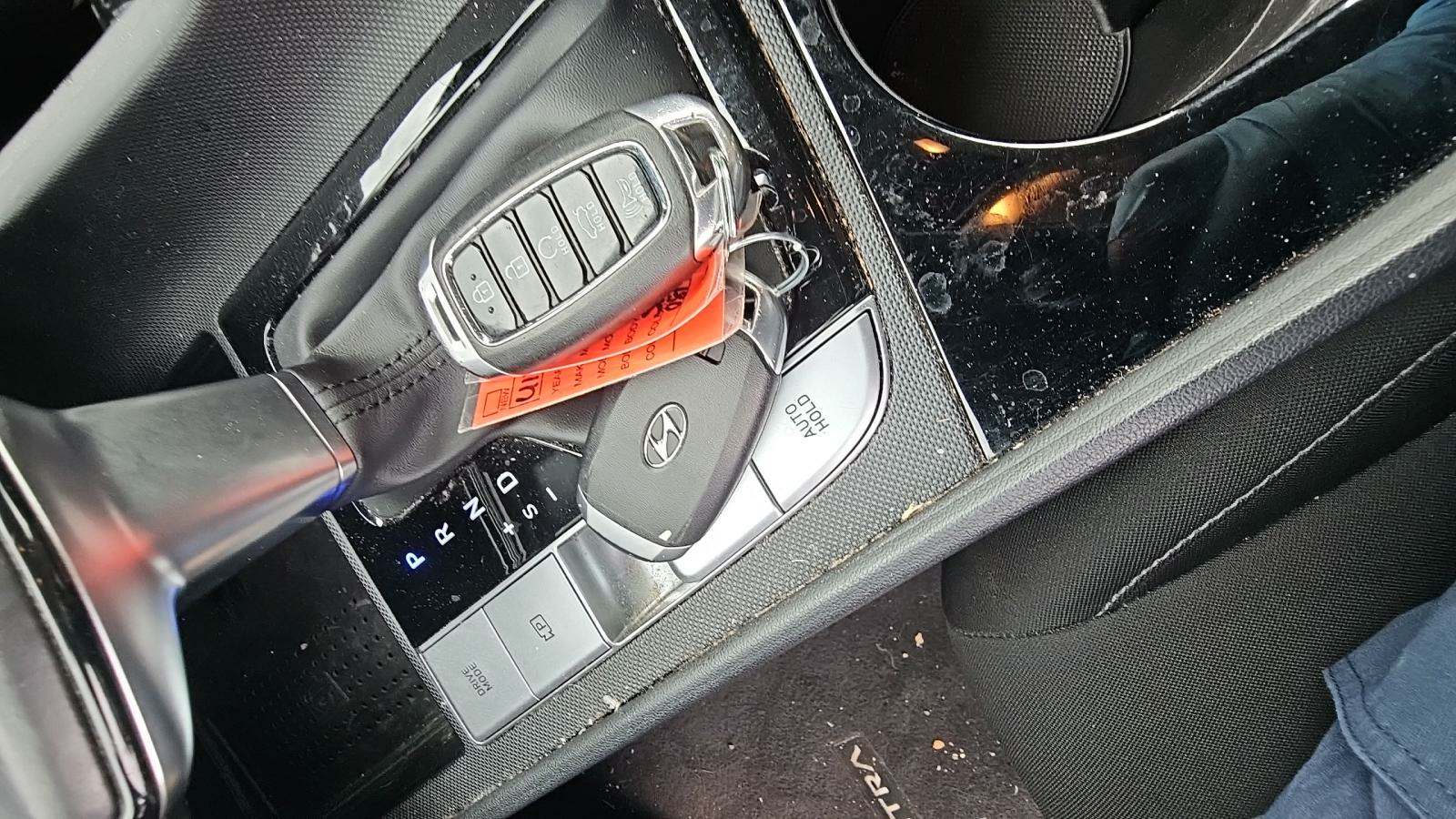 2022 Hyundai Elantra SEL FWD