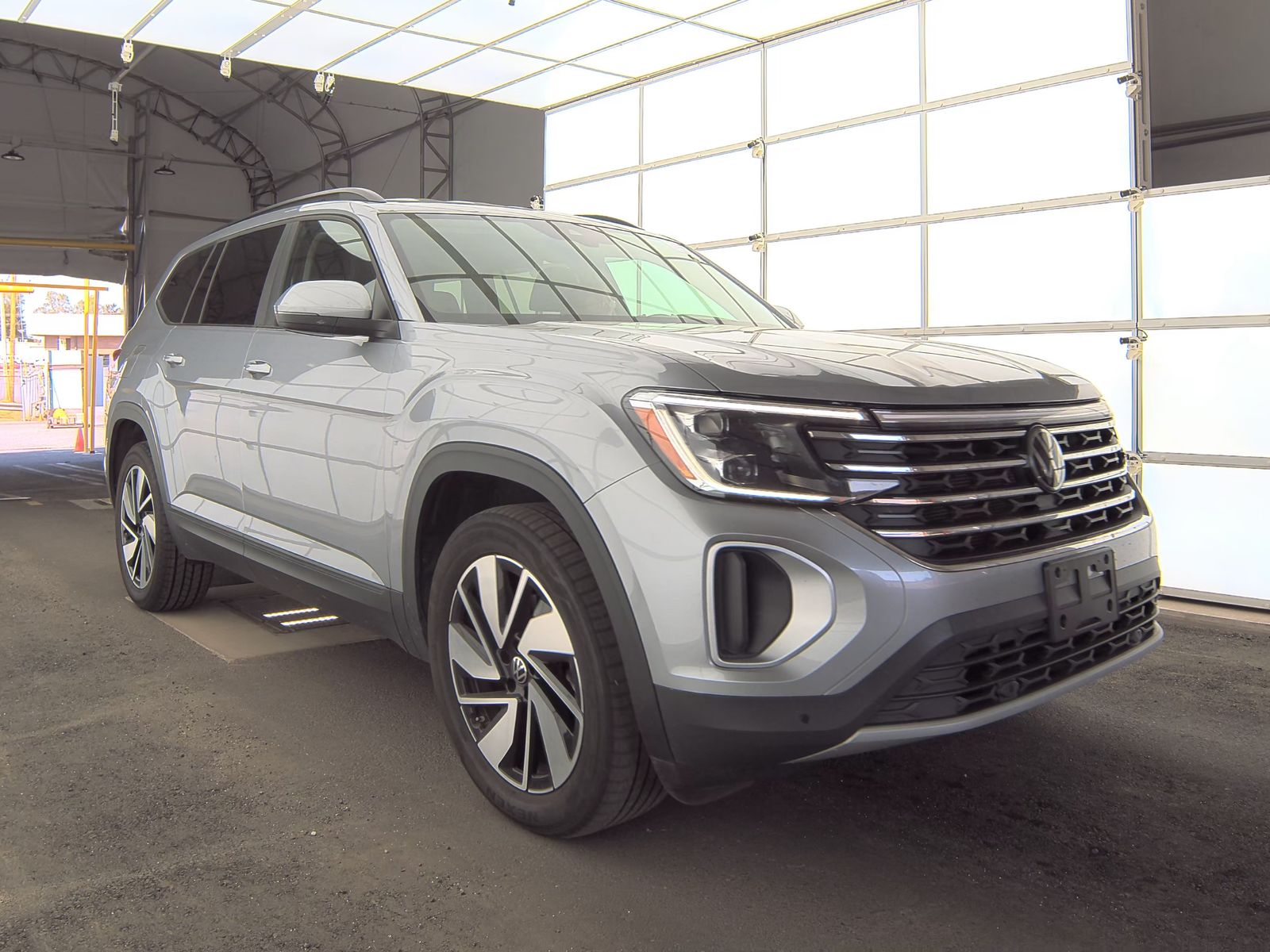 2024 Volkswagen Atlas 2.0T SE FWD