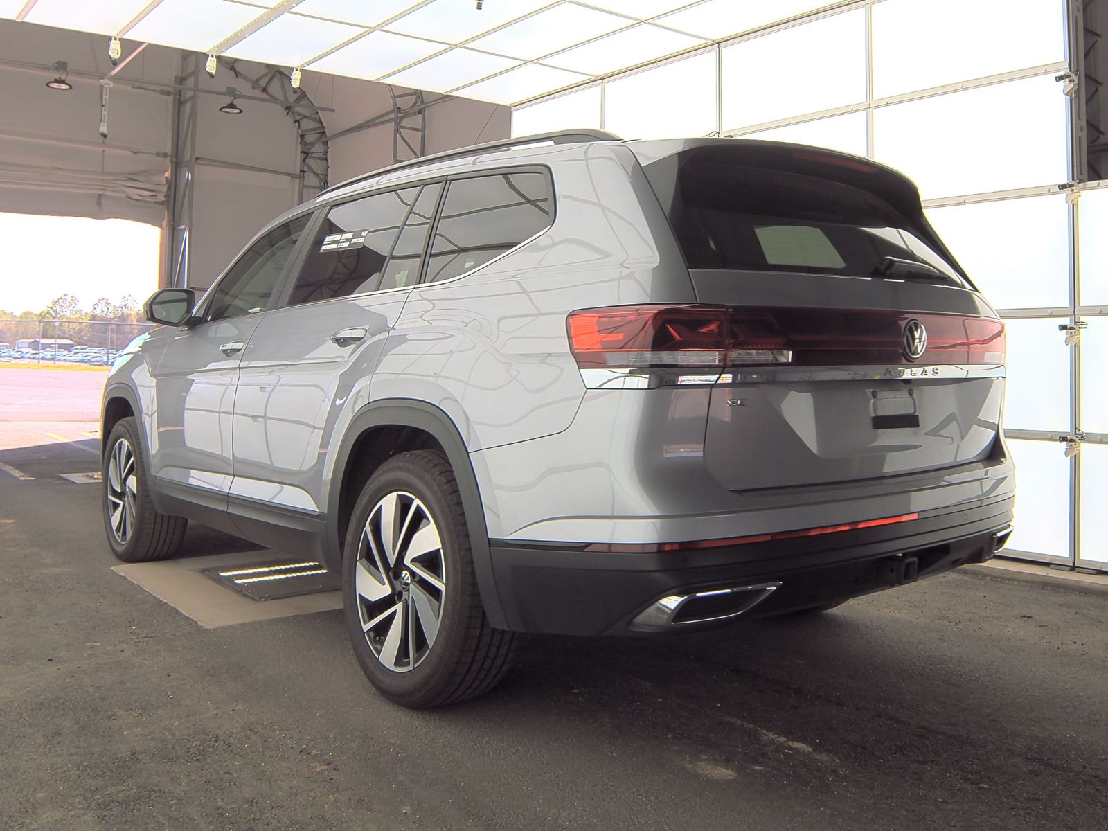 2024 Volkswagen Atlas 2.0T SE FWD