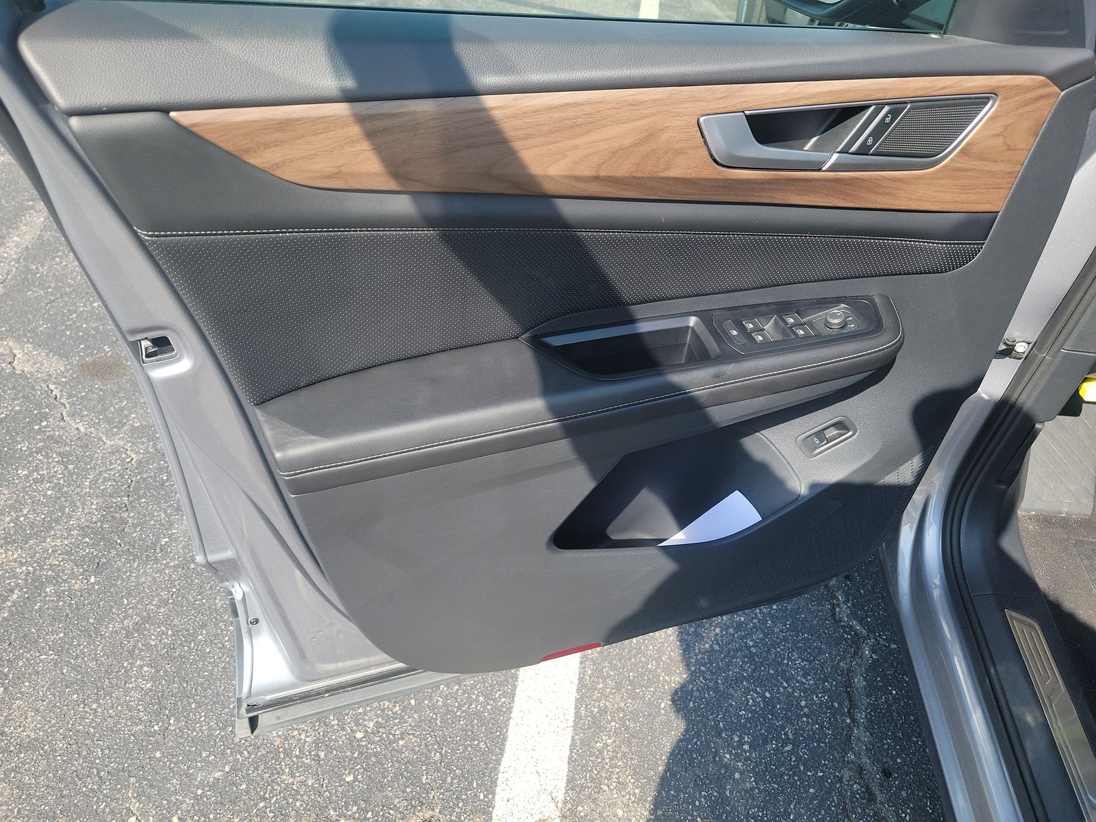 2024 Volkswagen Atlas 2.0T SE FWD