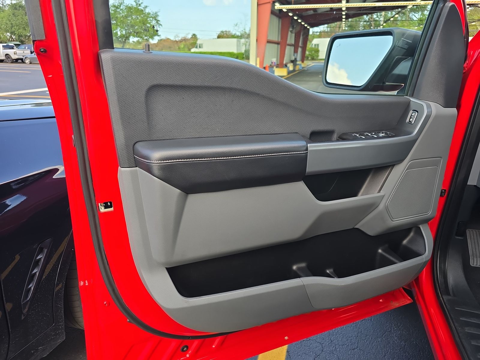 2023 Ford F-150 XLT RWD