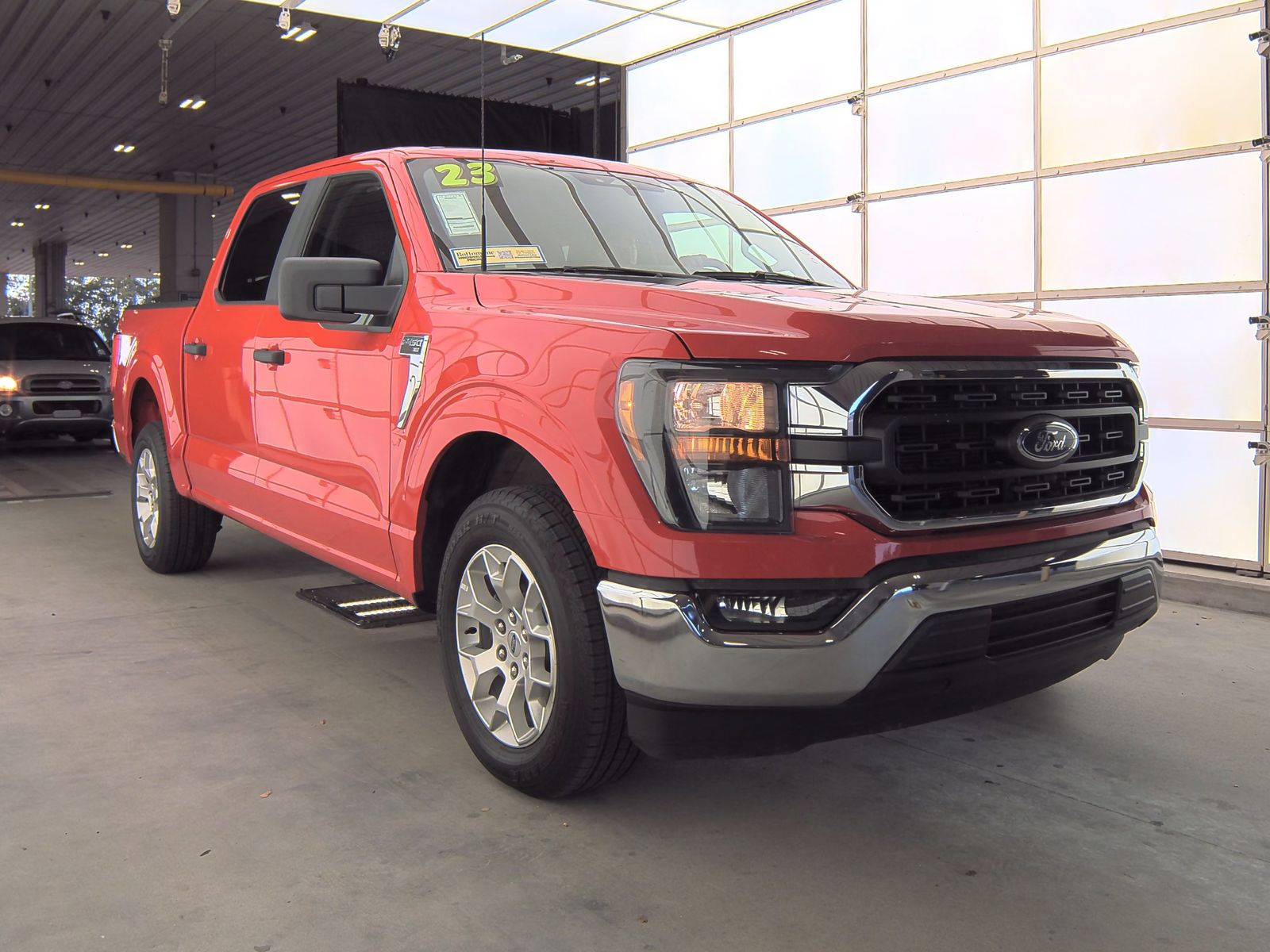 2023 Ford F-150 XLT RWD