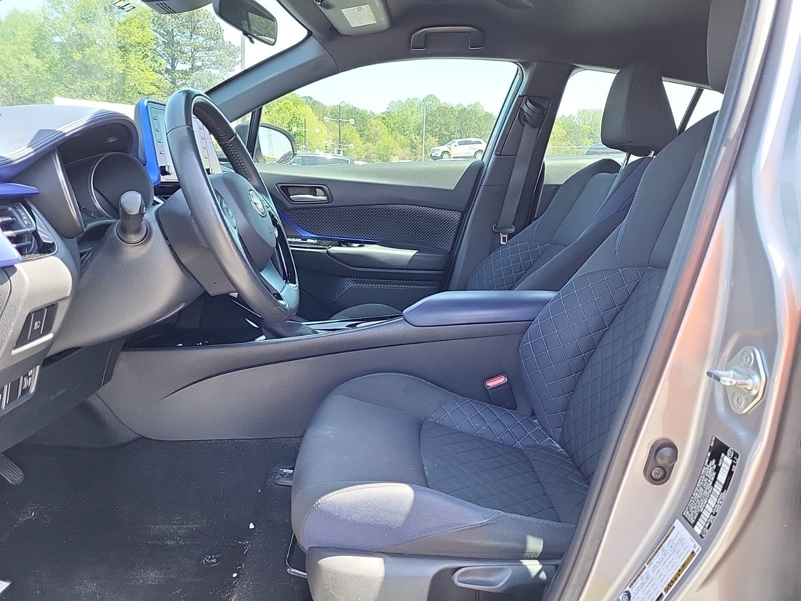 2020 Toyota C-HR XLE FWD