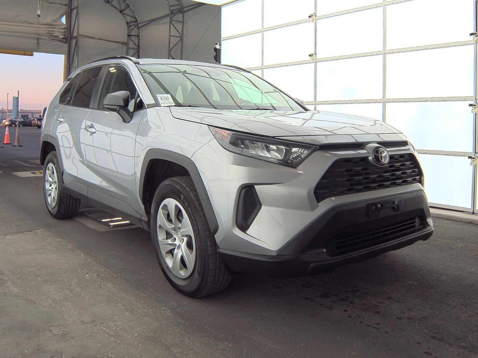 2021 Toyota RAV4 LE FWD