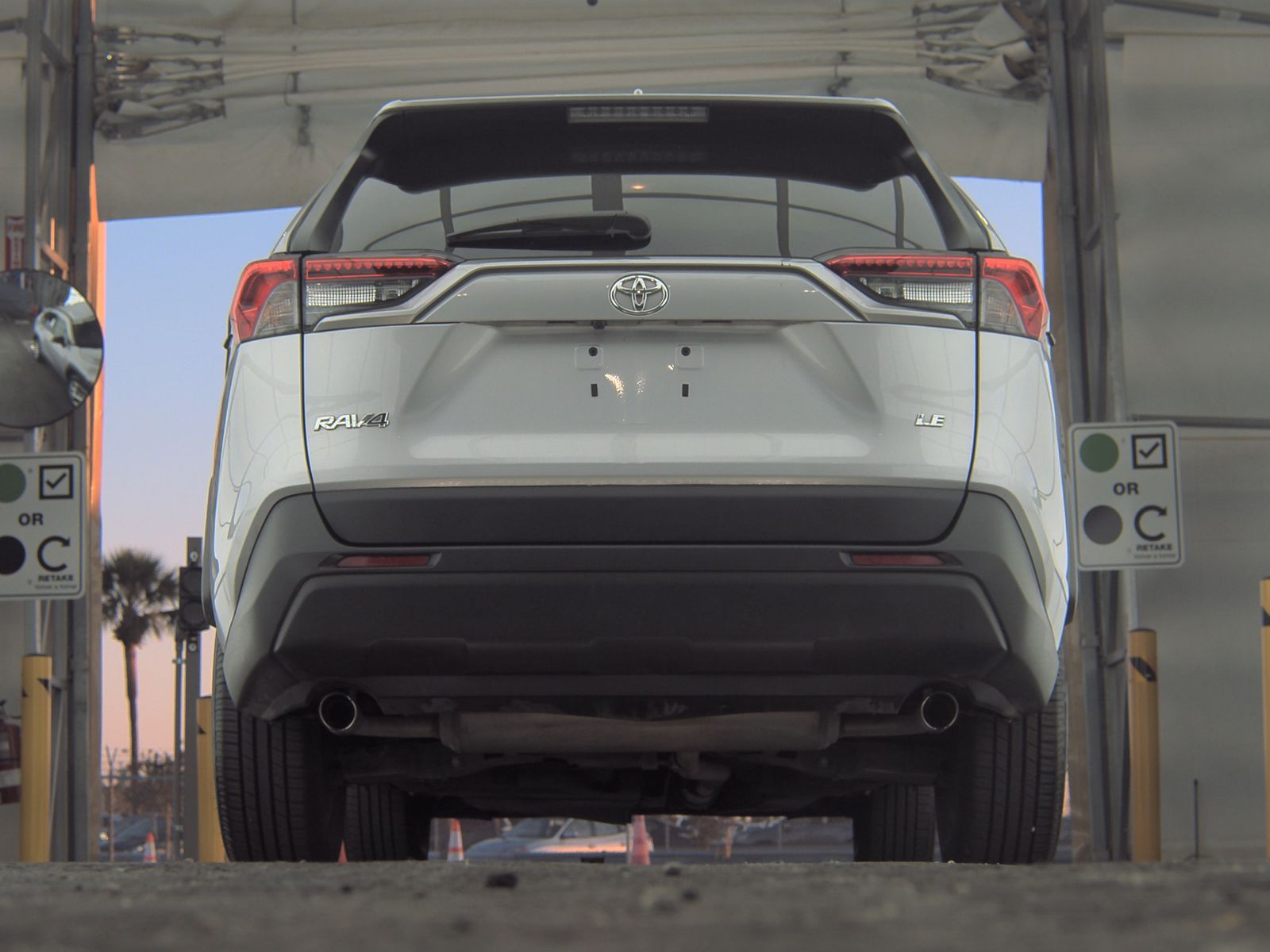 2021 Toyota RAV4 LE FWD