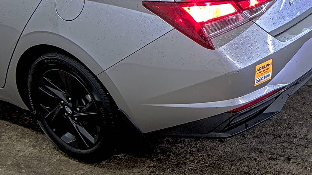 2022 Hyundai Elantra SEL FWD