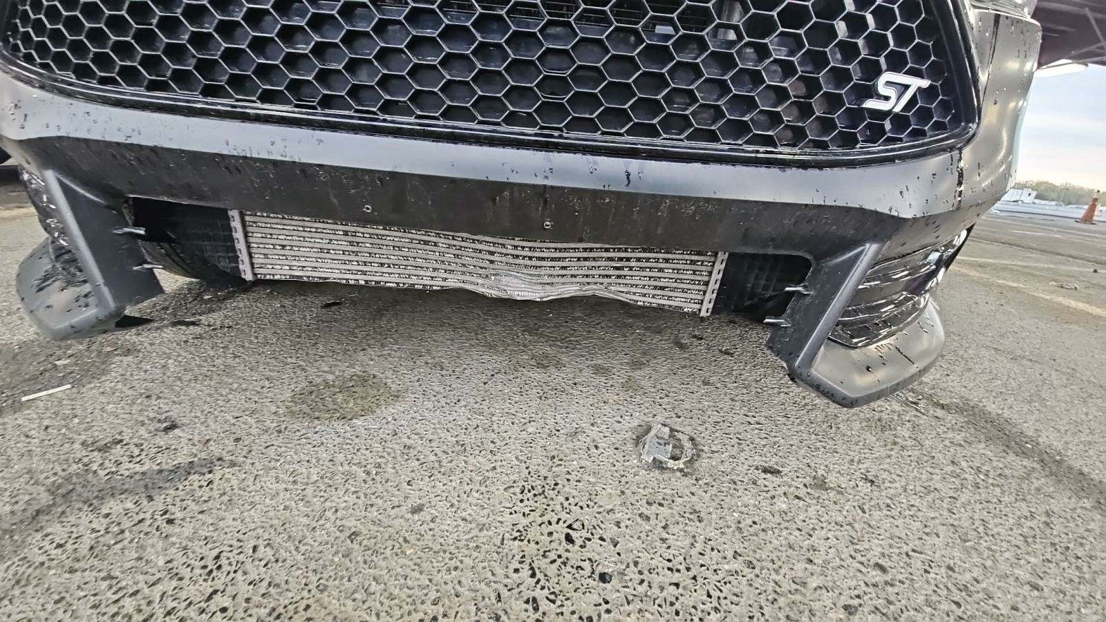 2017 Ford Focus ST FWD