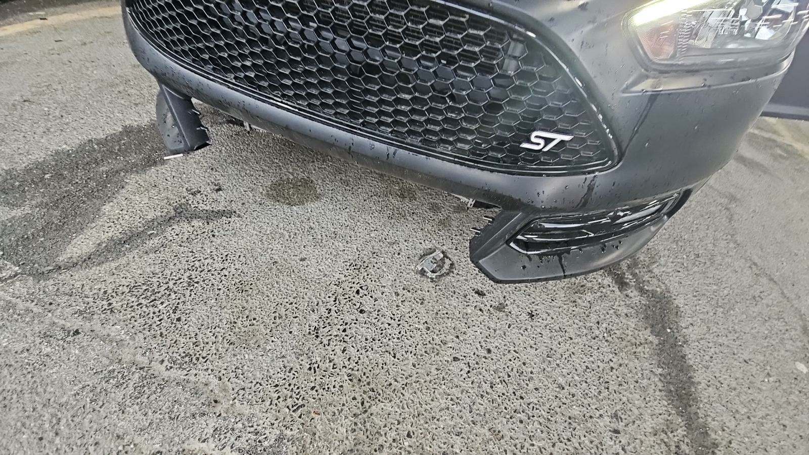 2017 Ford Focus ST FWD